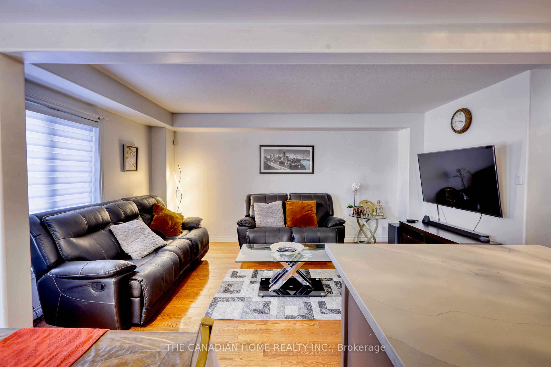 Photo 3 of Unit 41, 242 Upper Mount Albion Road, Hamilton, Stoney Creek Mountain — HOMEH