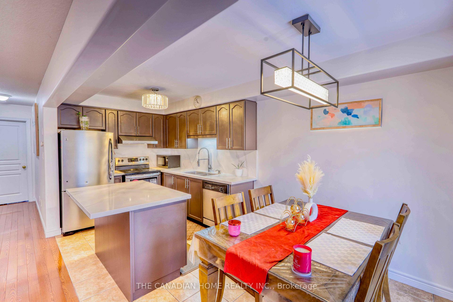 Photo 5 of Unit 41, 242 Upper Mount Albion Road, Hamilton, Stoney Creek Mountain — HOMEH