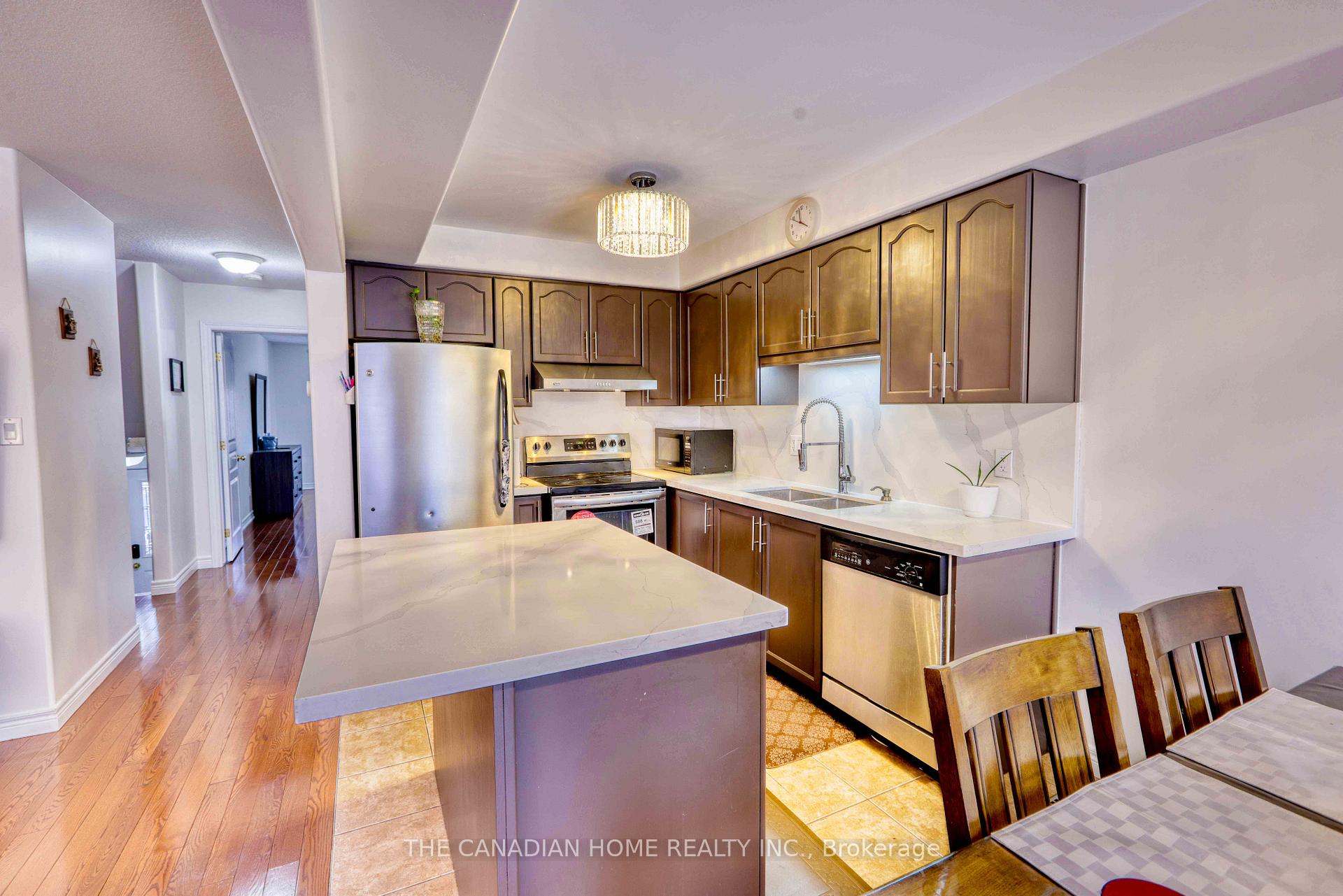 Photo 6 of Unit 41, 242 Upper Mount Albion Road, Hamilton, Stoney Creek Mountain — HOMEH