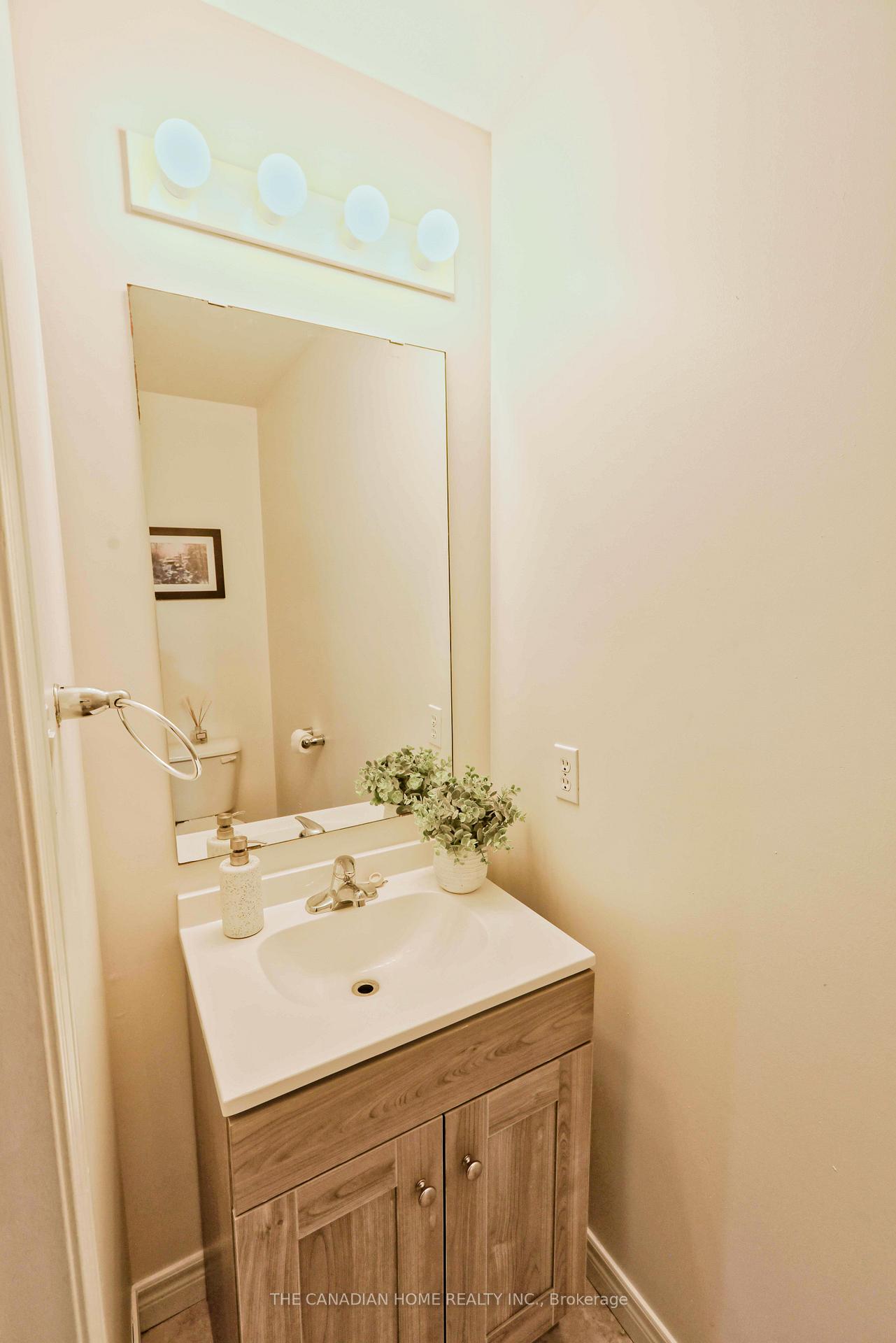 Photo 13 of Unit 41, 242 Upper Mount Albion Road, Hamilton, Stoney Creek Mountain — HOMEH