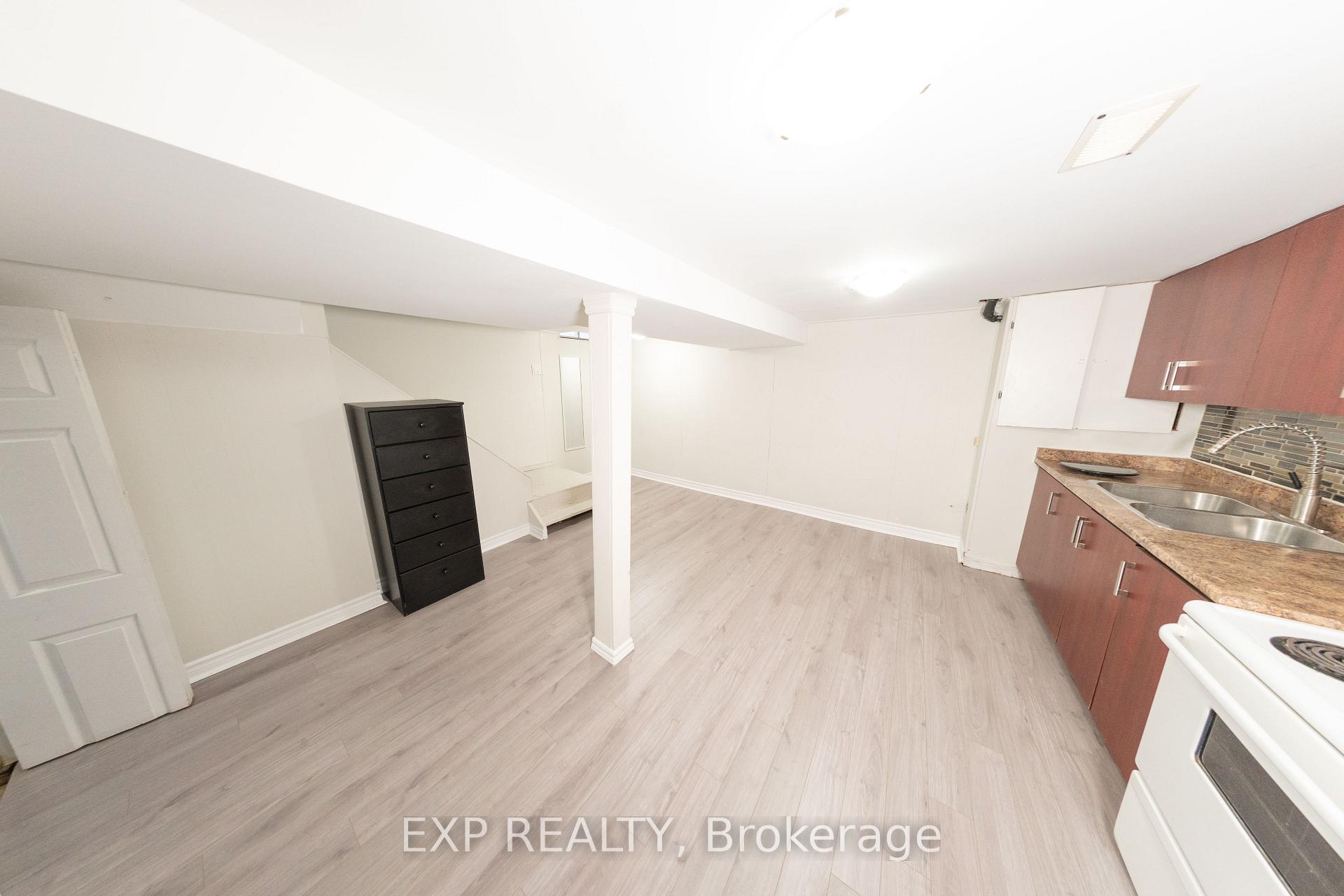 Photo 38 of 5 Juliana Square, Brampton, Northgate — HOMEH