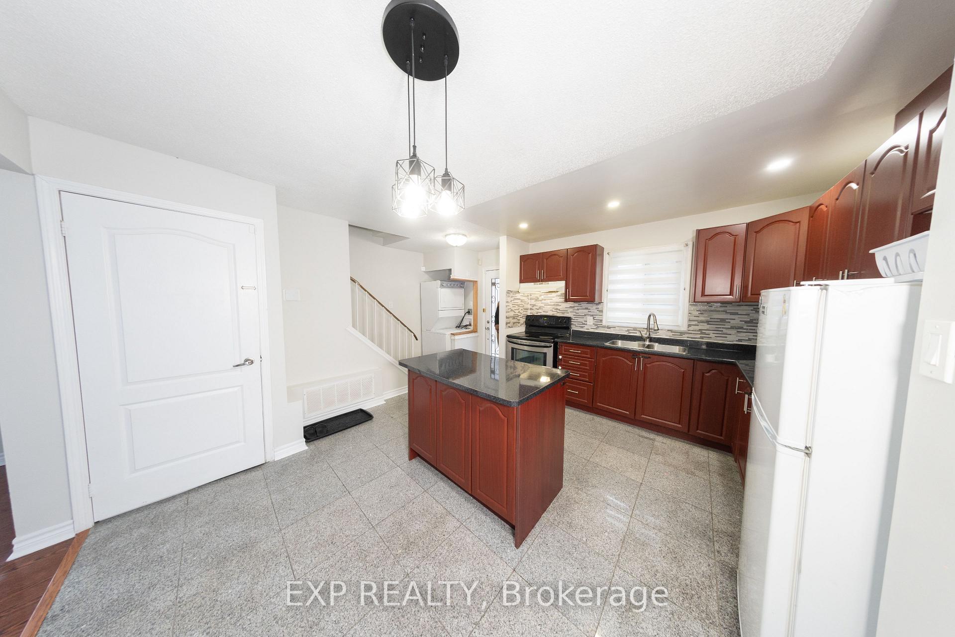 Photo 6 of 5 Juliana Square, Brampton, Northgate — HOMEH