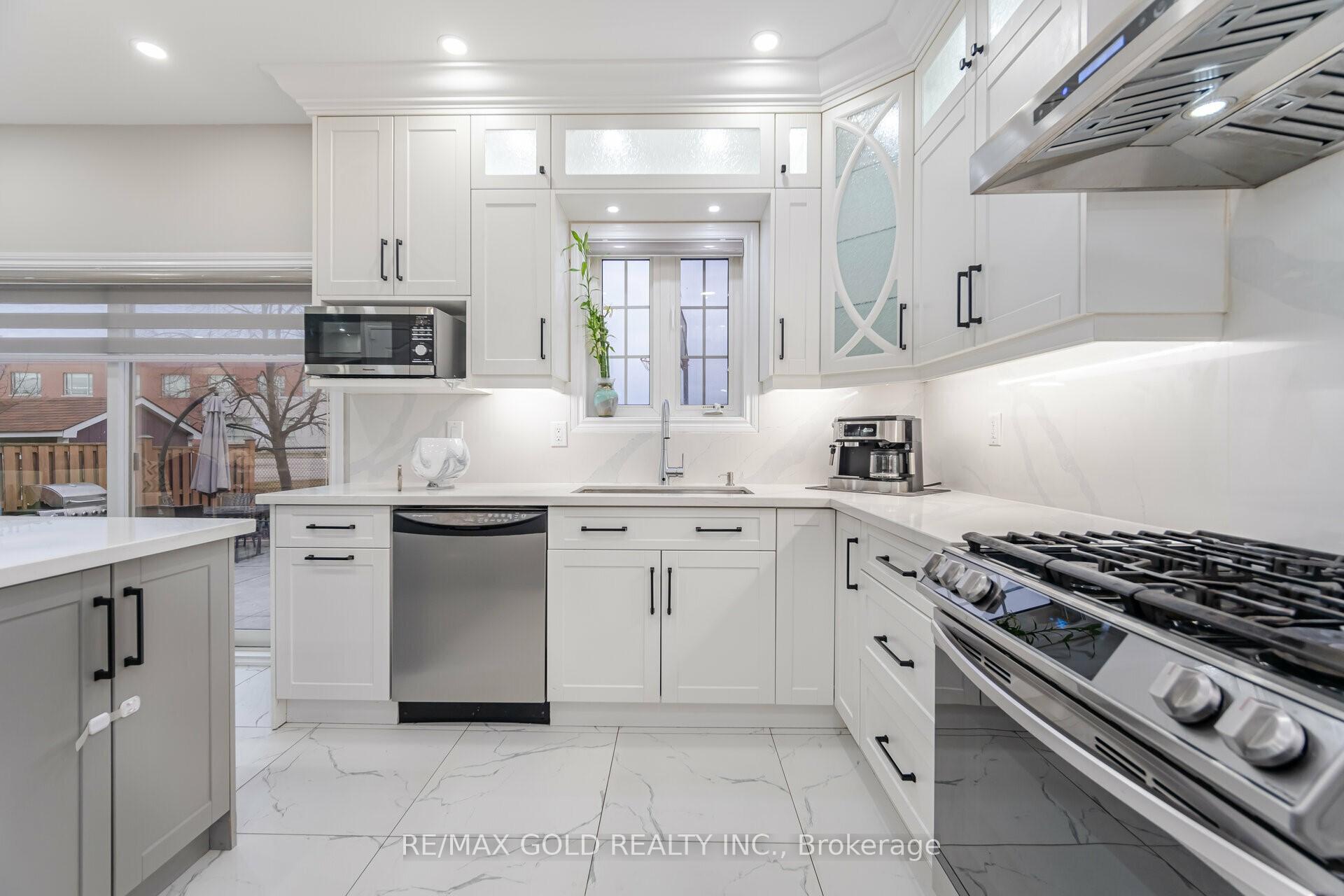 Photo 9 of 448 Father Tobin Road, Brampton, Sandringham-Wellington — HOMEH