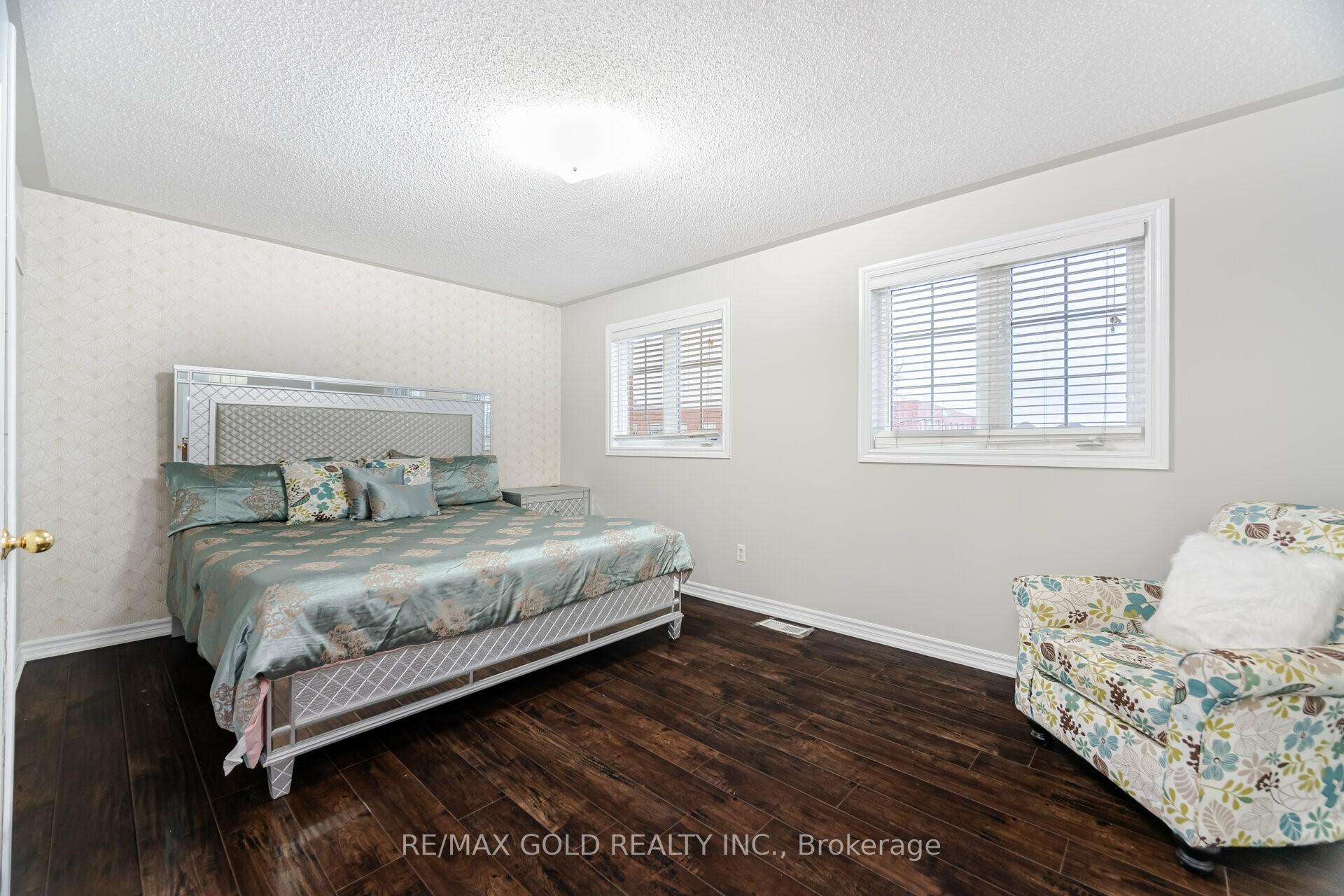 Photo 12 of 448 Father Tobin Road, Brampton, Sandringham-Wellington — HOMEH