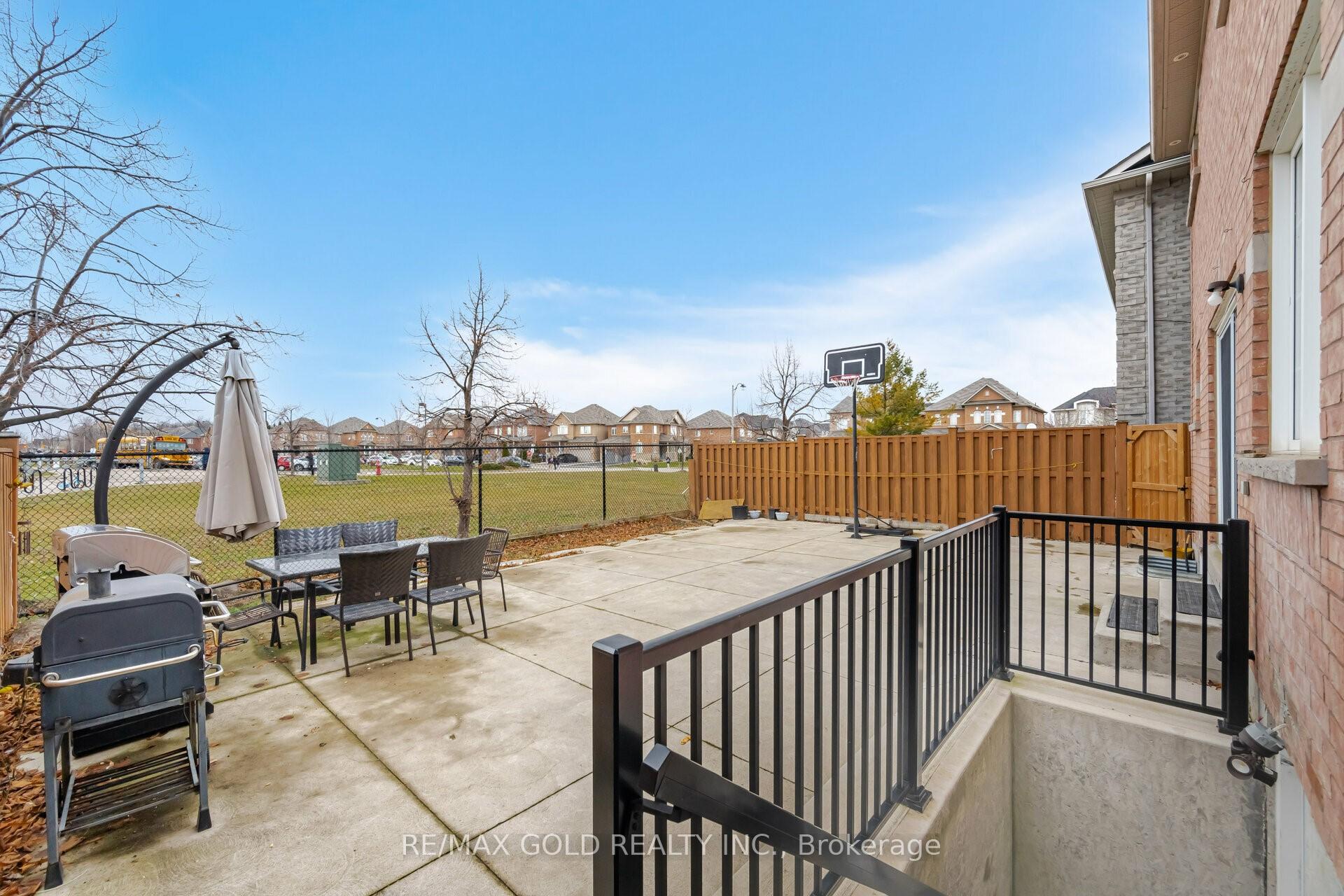 Photo 25 of 448 Father Tobin Road, Brampton, Sandringham-Wellington — HOMEH