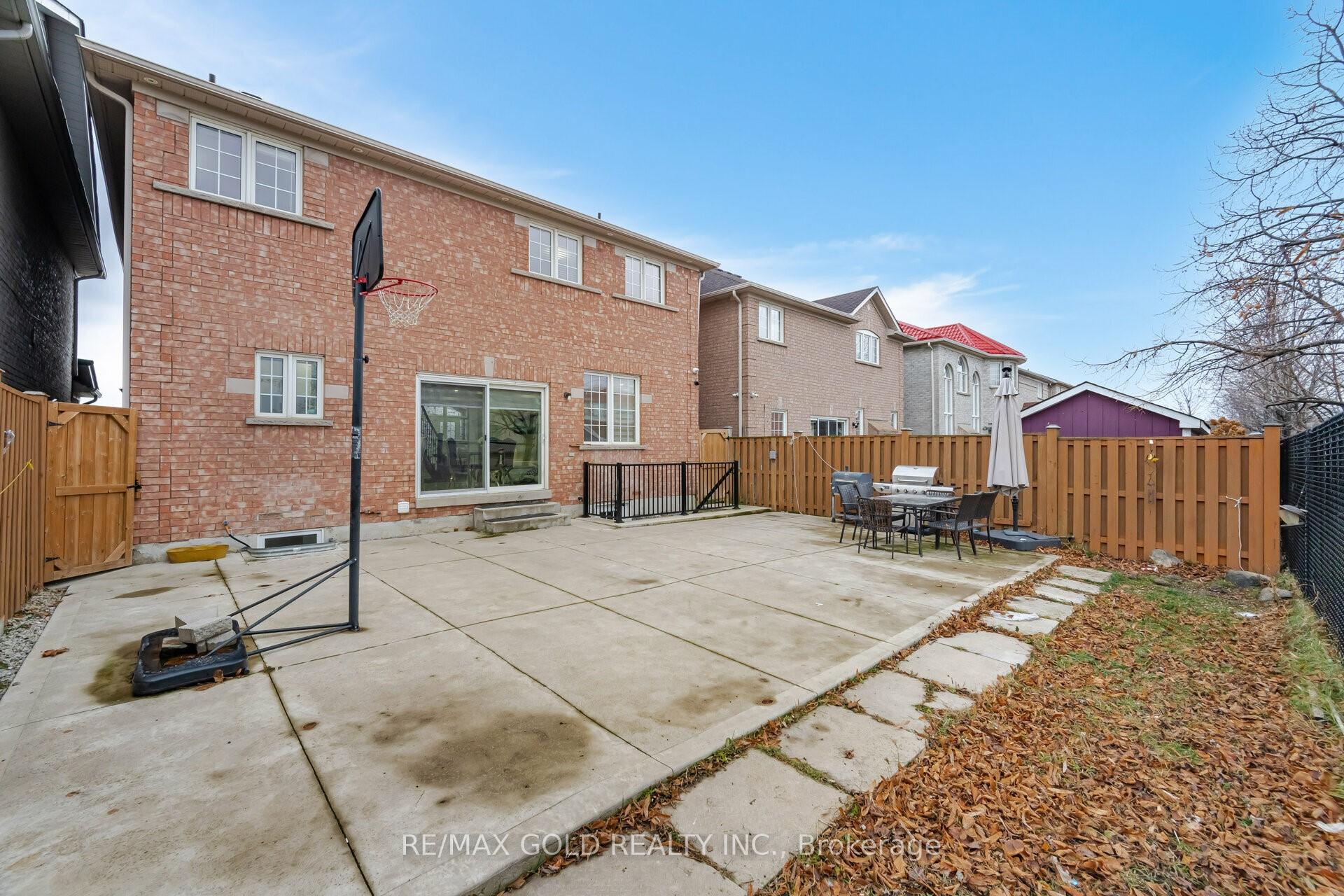 Photo 26 of 448 Father Tobin Road, Brampton, Sandringham-Wellington — HOMEH
