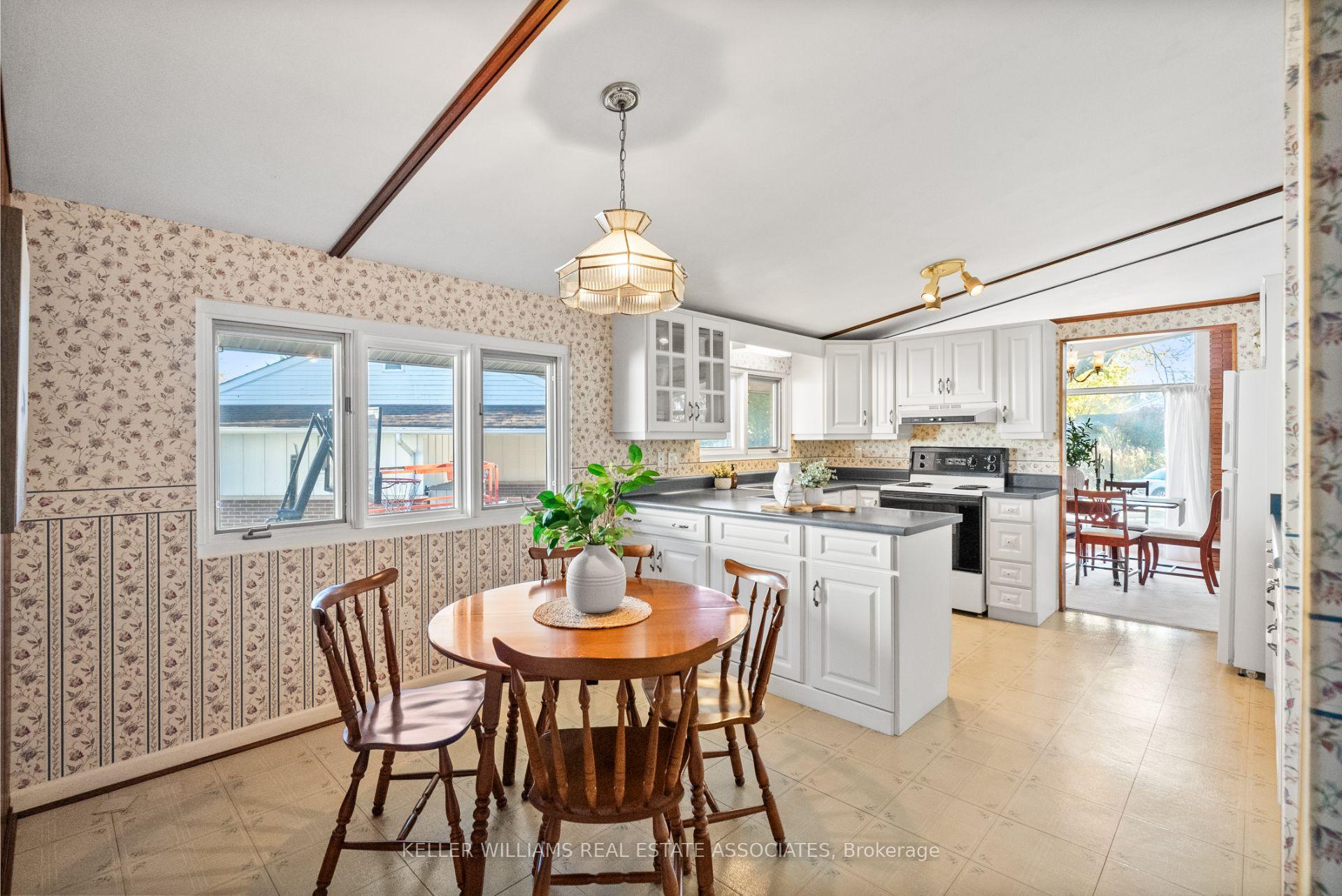 Photo 20 of 118 West 19th Street, Hamilton, Buchanan — HOMEH