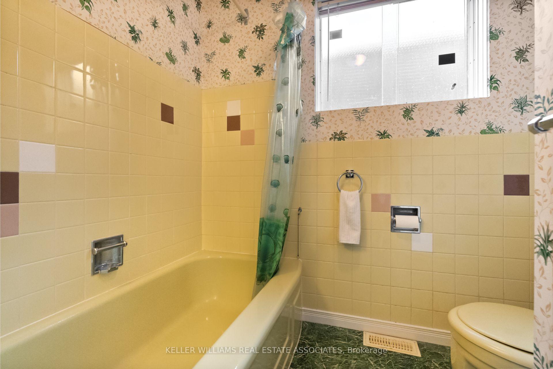 Photo 37 of 118 West 19th Street, Hamilton, Buchanan — HOMEH