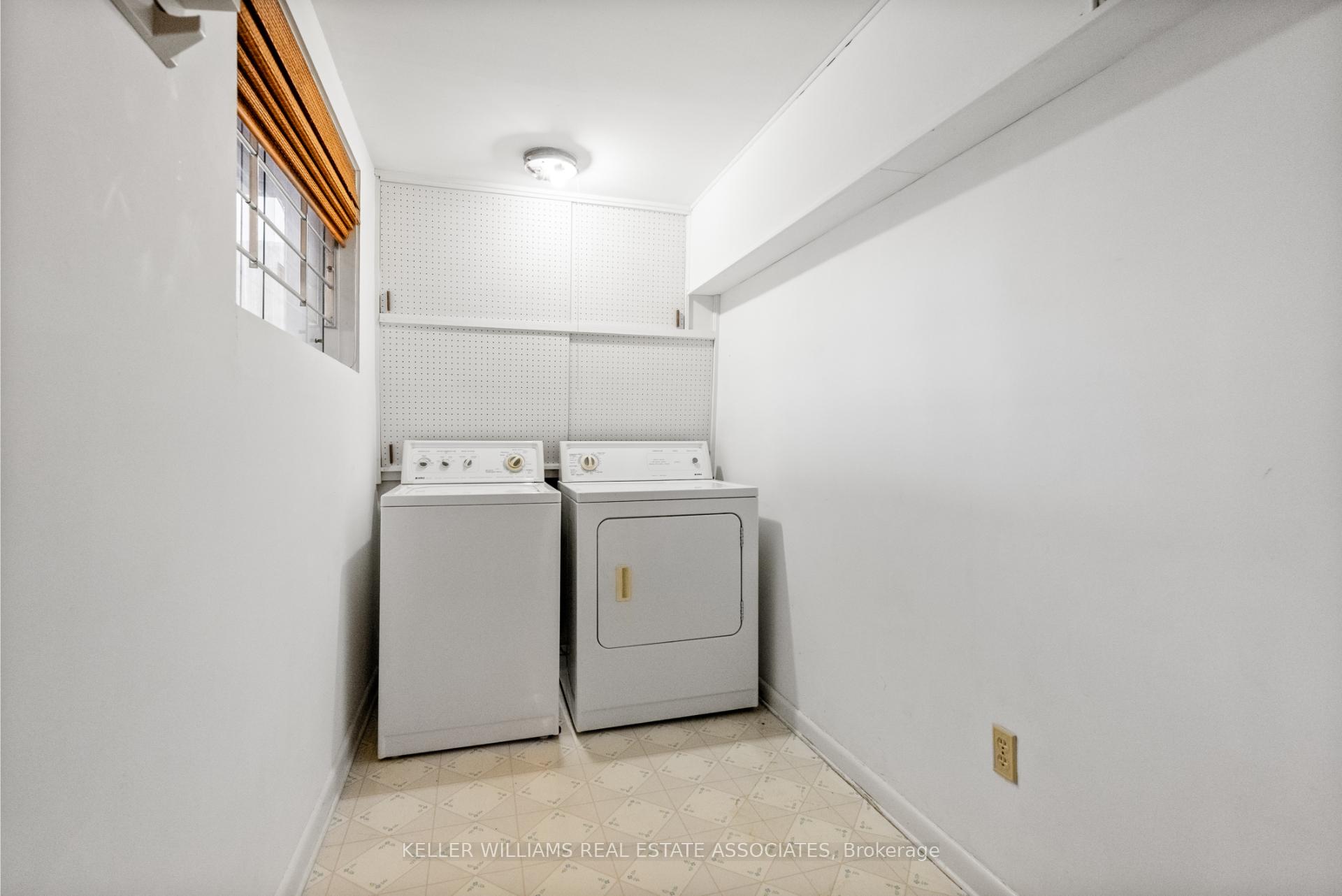 Photo 38 of 118 West 19th Street, Hamilton, Buchanan — HOMEH