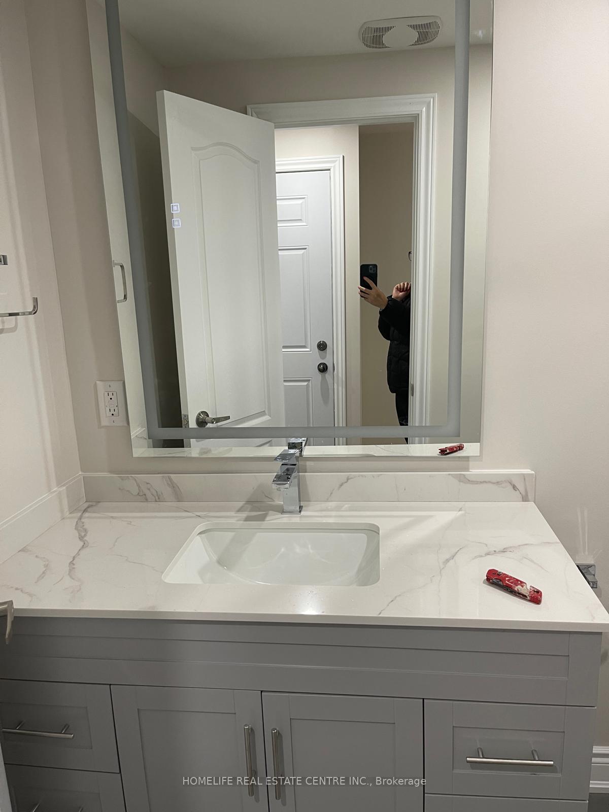 Photo 11 of 34 Mikado Crescent, Brampton, Central Park — HOMEH