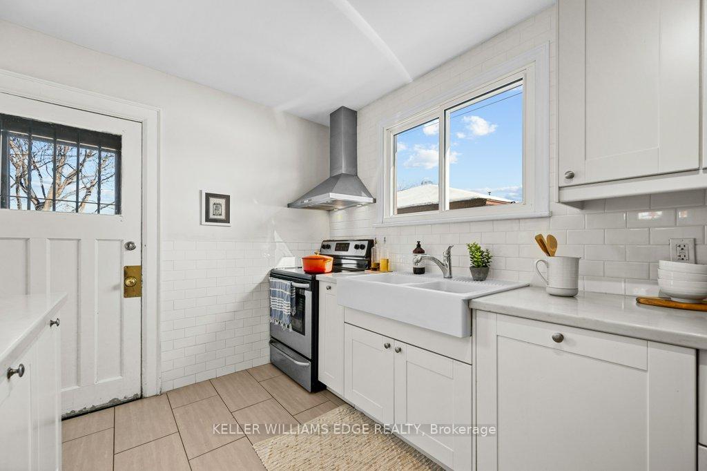 Photo 14 of 519 Central Avenue, Hamilton, Delta — HOMEH