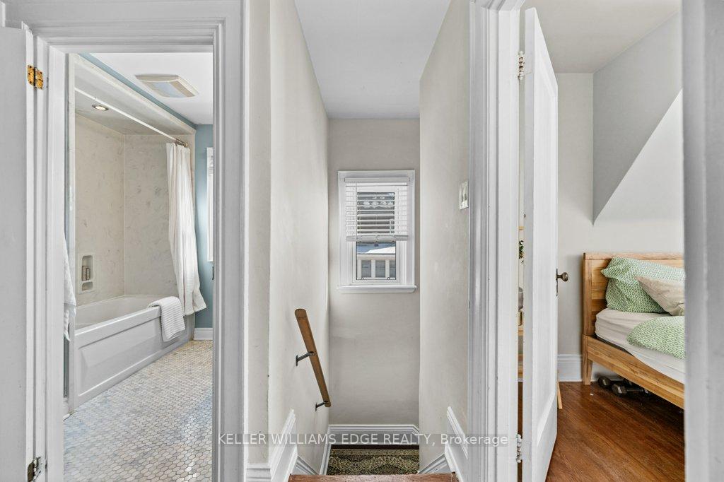 Photo 17 of 519 Central Avenue, Hamilton, Delta — HOMEH