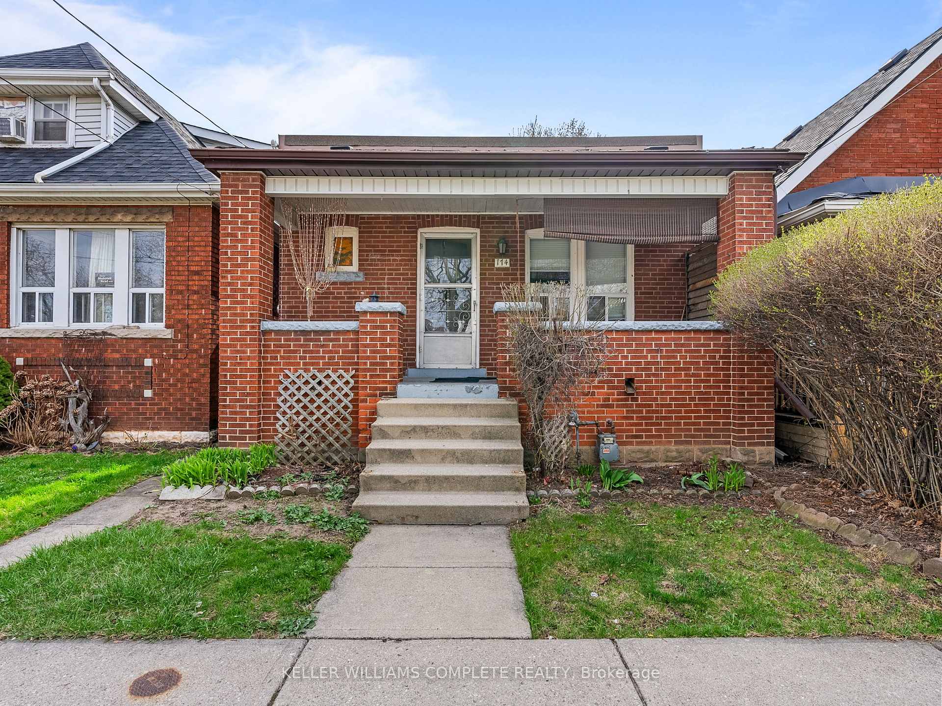 Photo 22 of 174 Park Row N, Hamilton, Crown Point — HOMEH