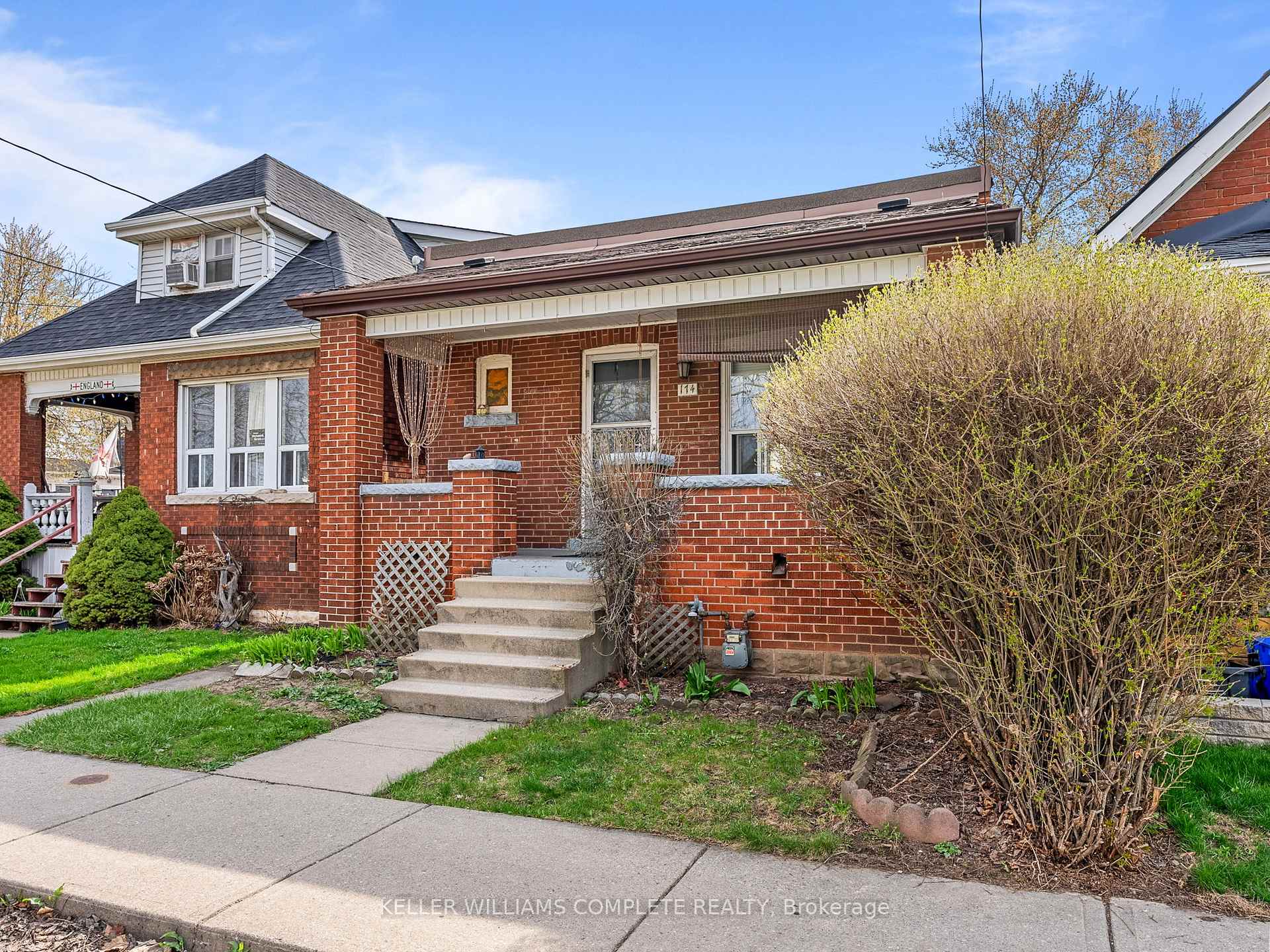 Photo 24 of 174 Park Row N, Hamilton, Crown Point — HOMEH