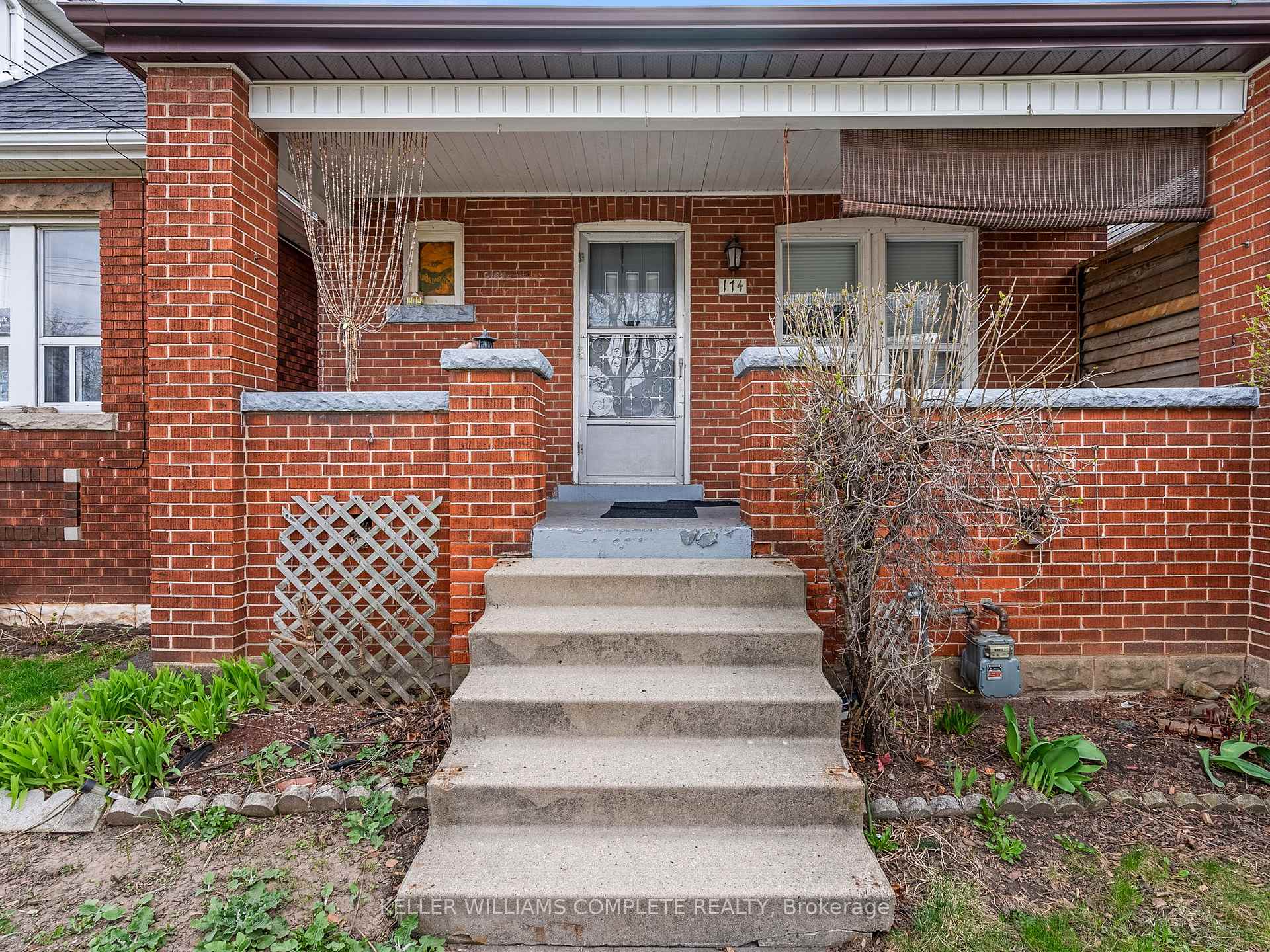 Photo 25 of 174 Park Row N, Hamilton, Crown Point — HOMEH