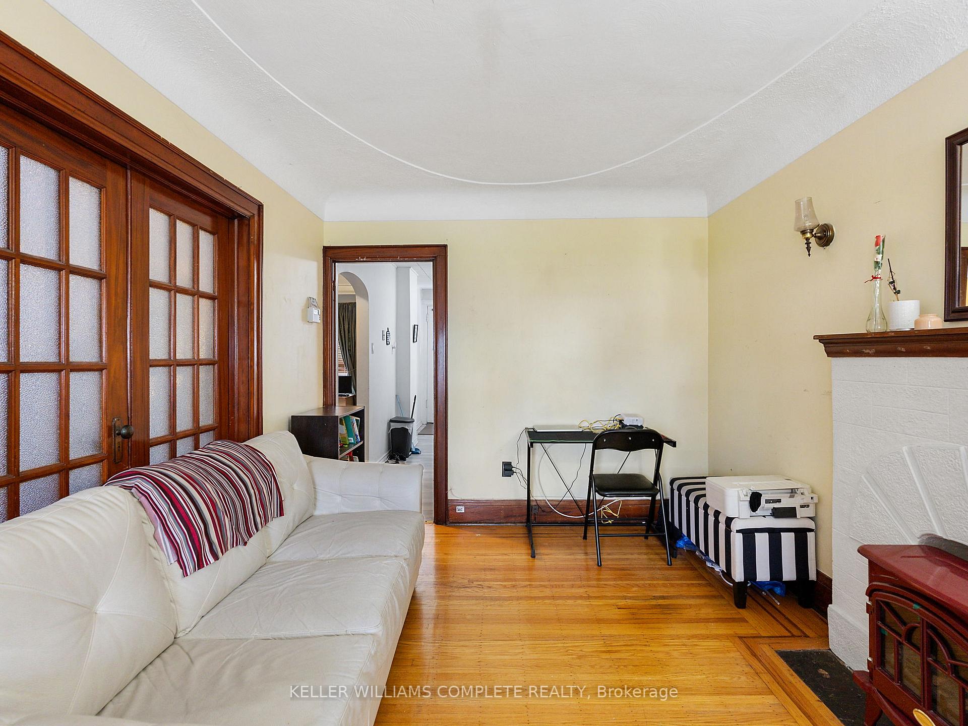 Photo 34 of 174 Park Row N, Hamilton, Crown Point — HOMEH