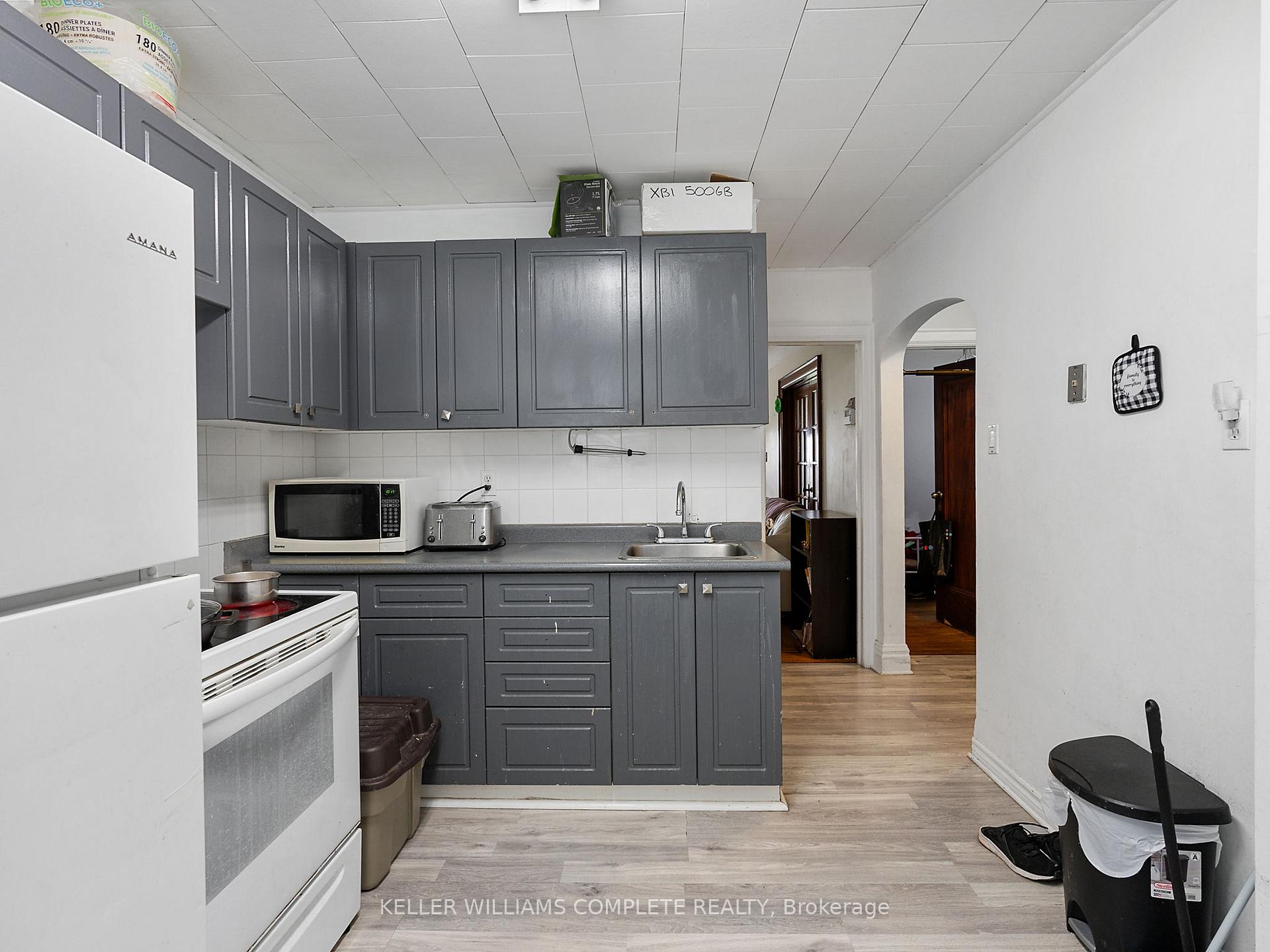 Photo 39 of 174 Park Row N, Hamilton, Crown Point — HOMEH