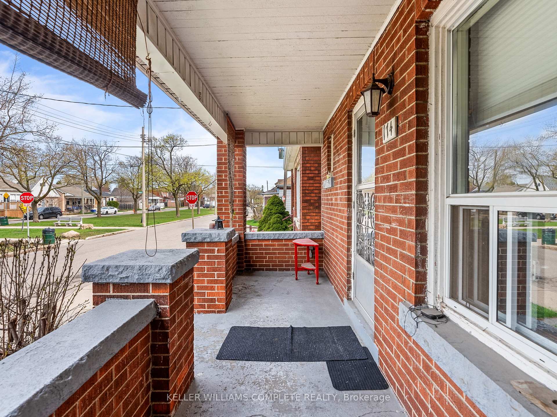 Photo 9 of 174 Park Row N, Hamilton, Crown Point — HOMEH