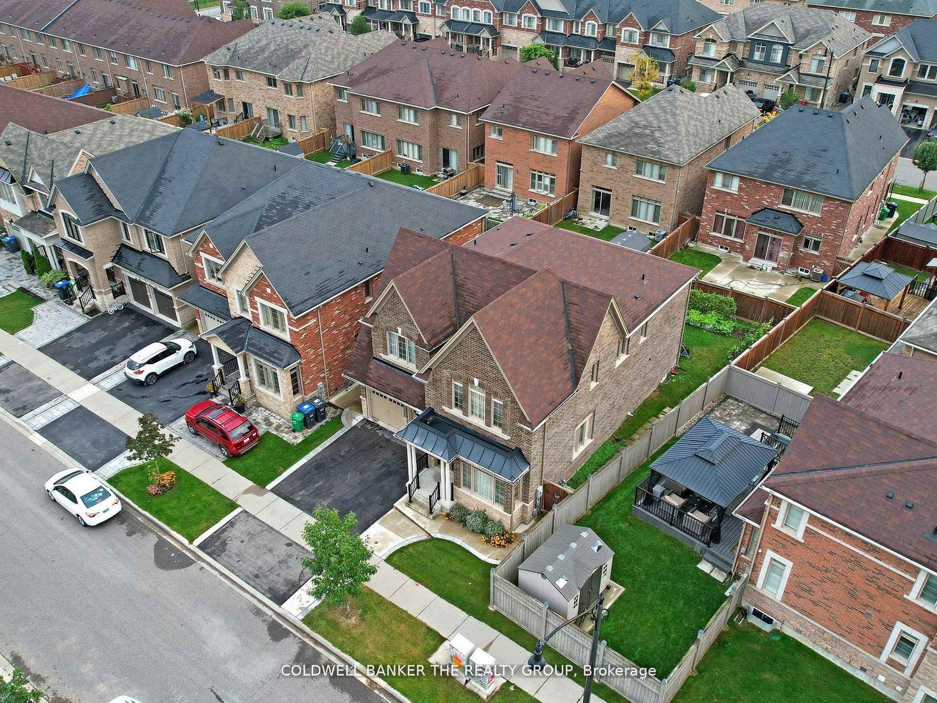 Photo 7 of 20 Blackstone River Drive, Brampton, Sandringham-Wellington North — HOMEH