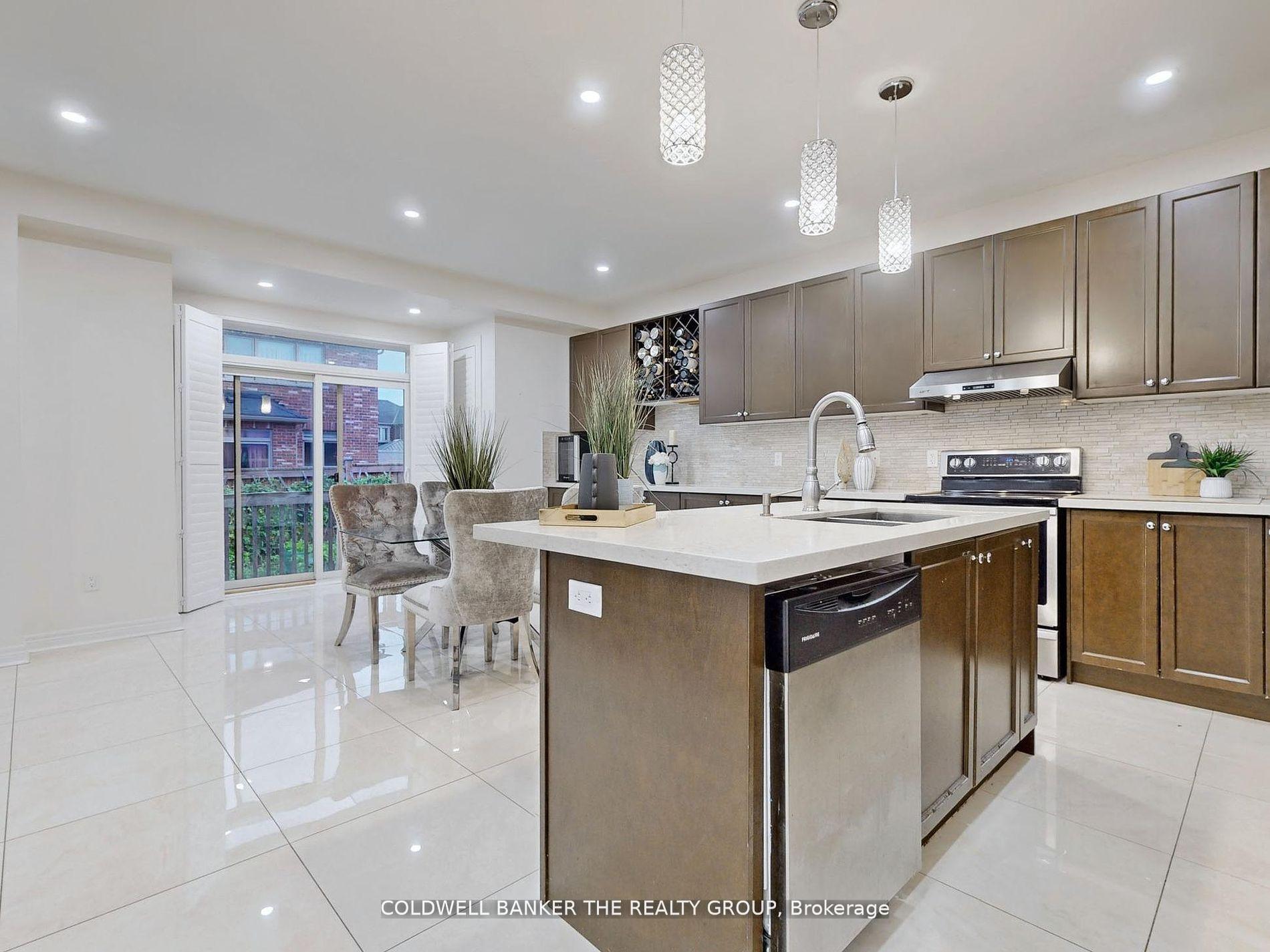 Photo 28 of 20 Blackstone River Drive, Brampton, Sandringham-Wellington North — HOMEH