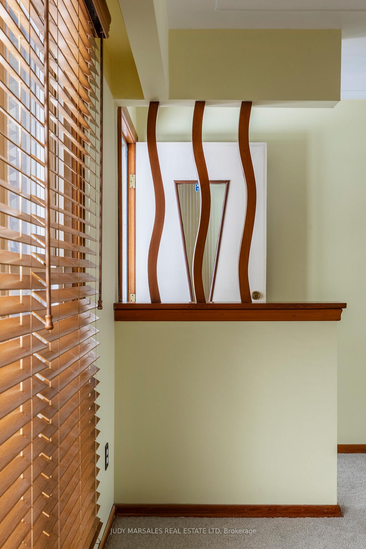 Photo 8 of 13 Skyland Drive, Hamilton, Centremount — HOMEH