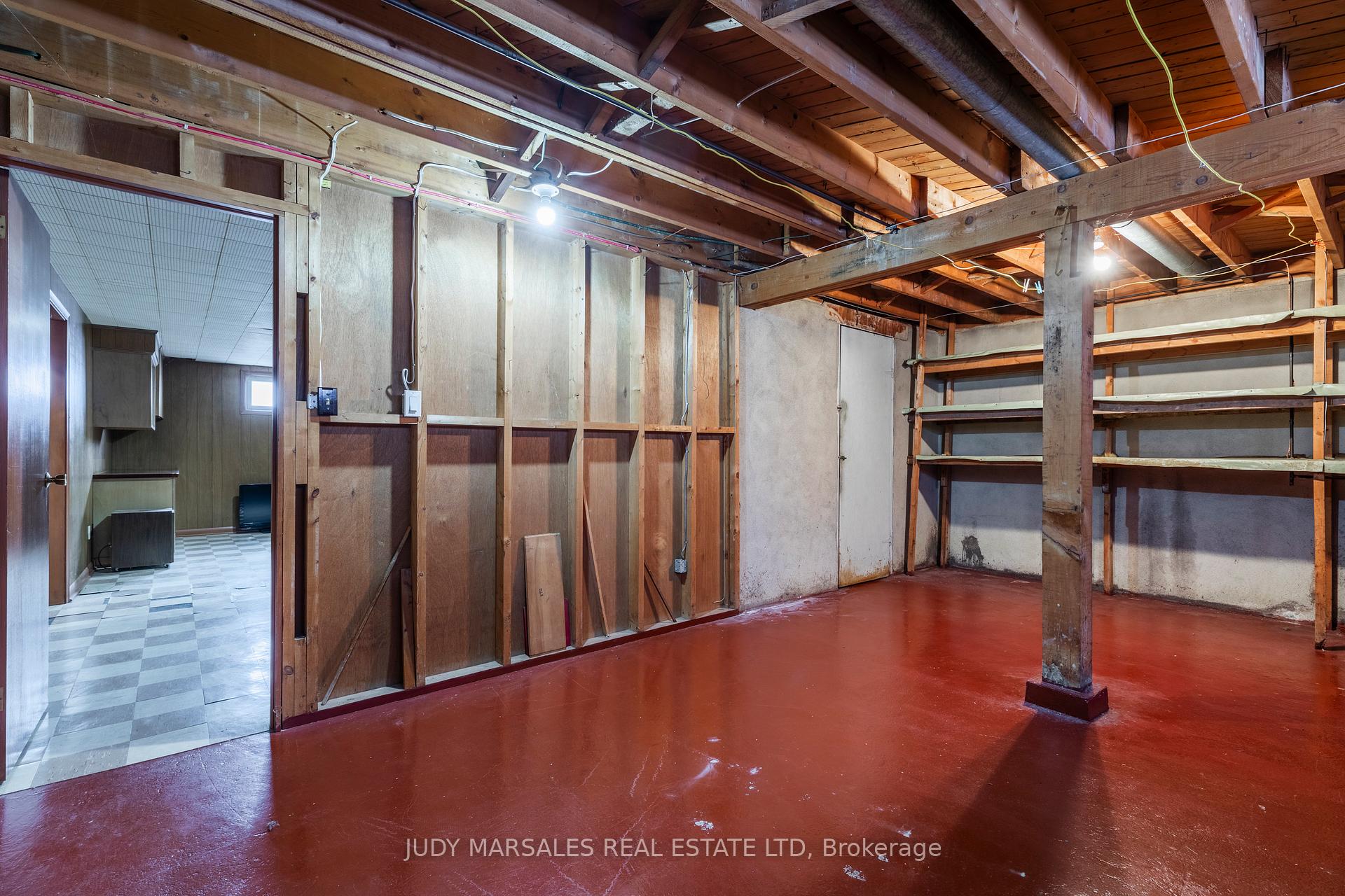 Photo 61 of 13 Skyland Drive, Hamilton, Centremount — HOMEH