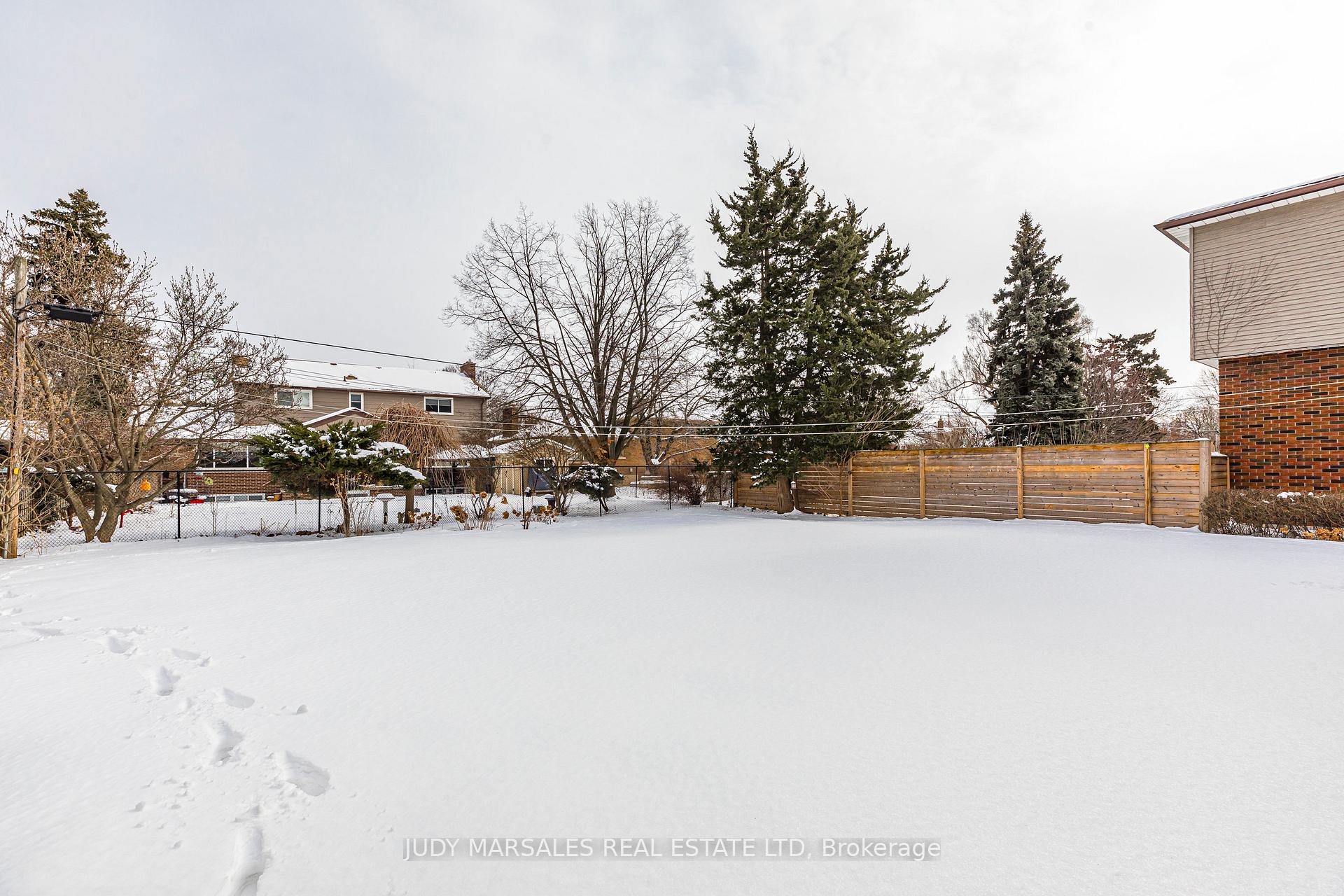 Photo 69 of 13 Skyland Drive, Hamilton, Centremount — HOMEH