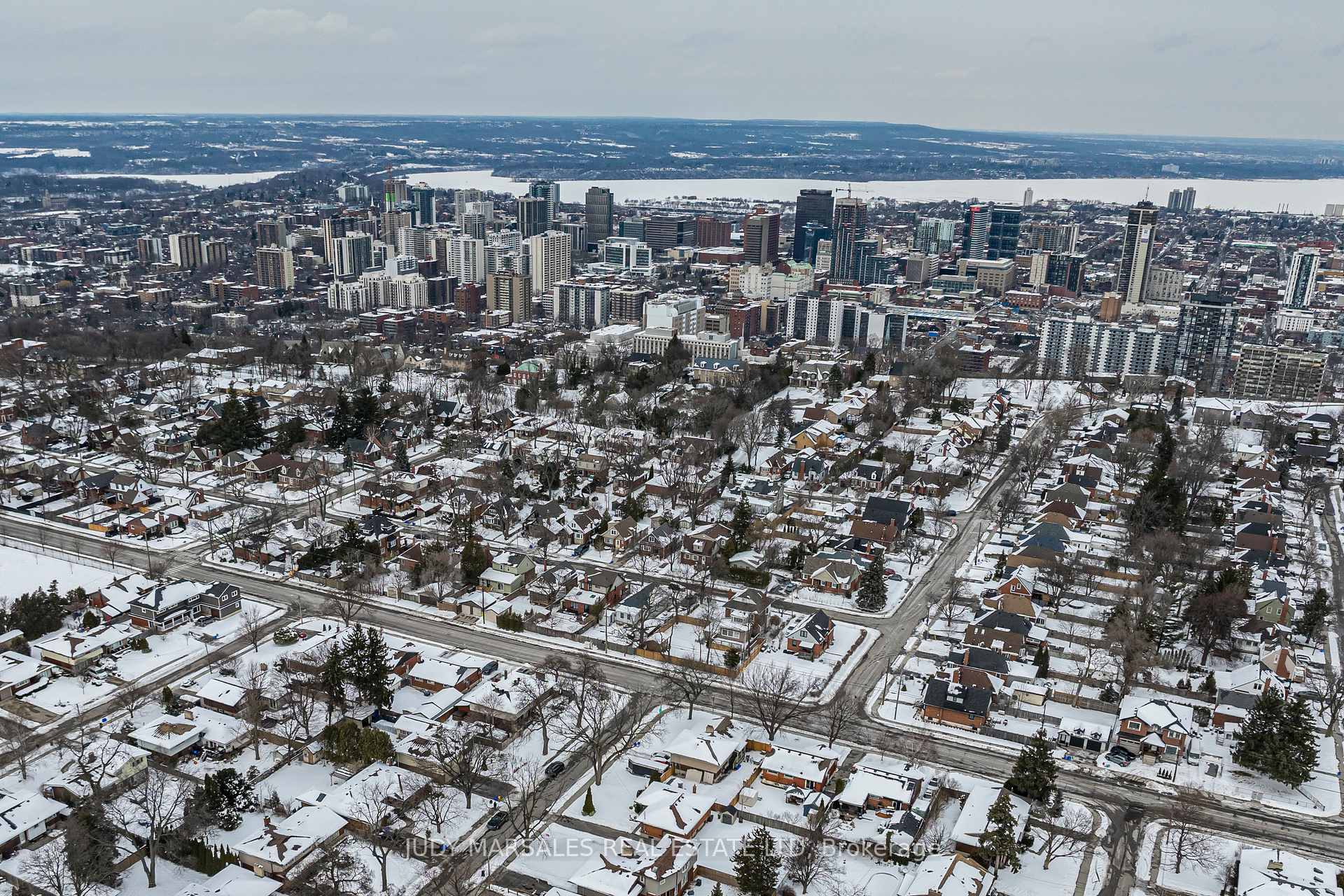 Photo 70 of 13 Skyland Drive, Hamilton, Centremount — HOMEH