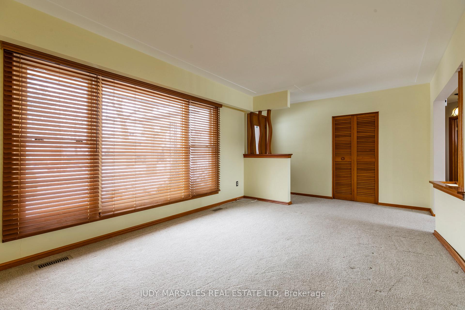 Photo 28 of 13 Skyland Drive, Hamilton, Centremount — HOMEH