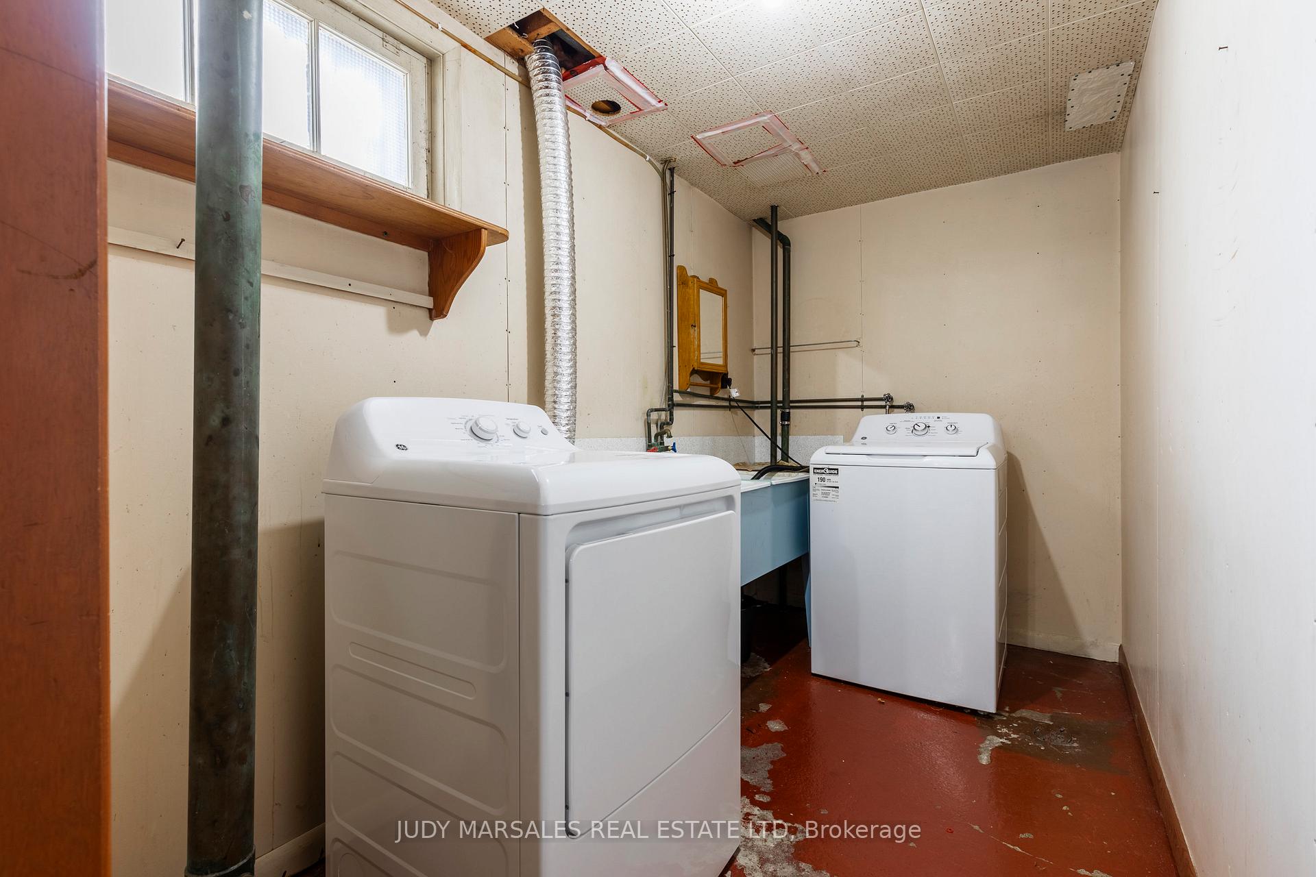 Photo 44 of 13 Skyland Drive, Hamilton, Centremount — HOMEH