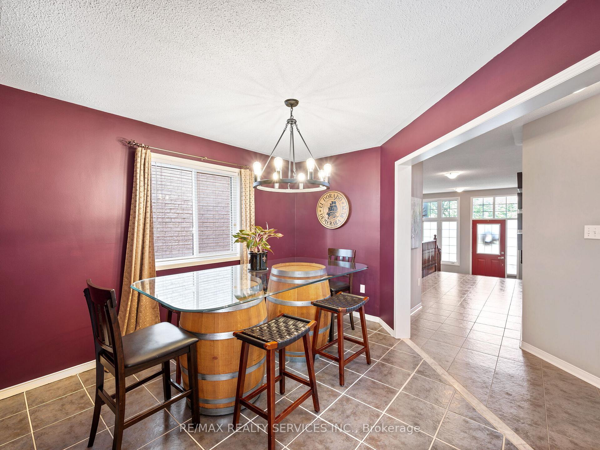 Photo 6 of 334 Edenbrook Hill Drive, Brampton, Fletcher's Meadow — HOMEH