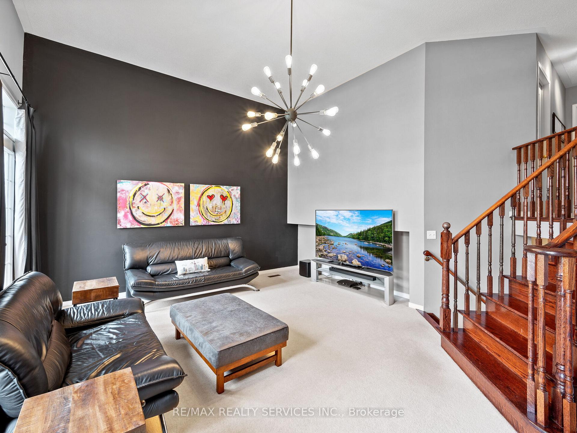 Photo 23 of 334 Edenbrook Hill Drive, Brampton, Fletcher's Meadow — HOMEH