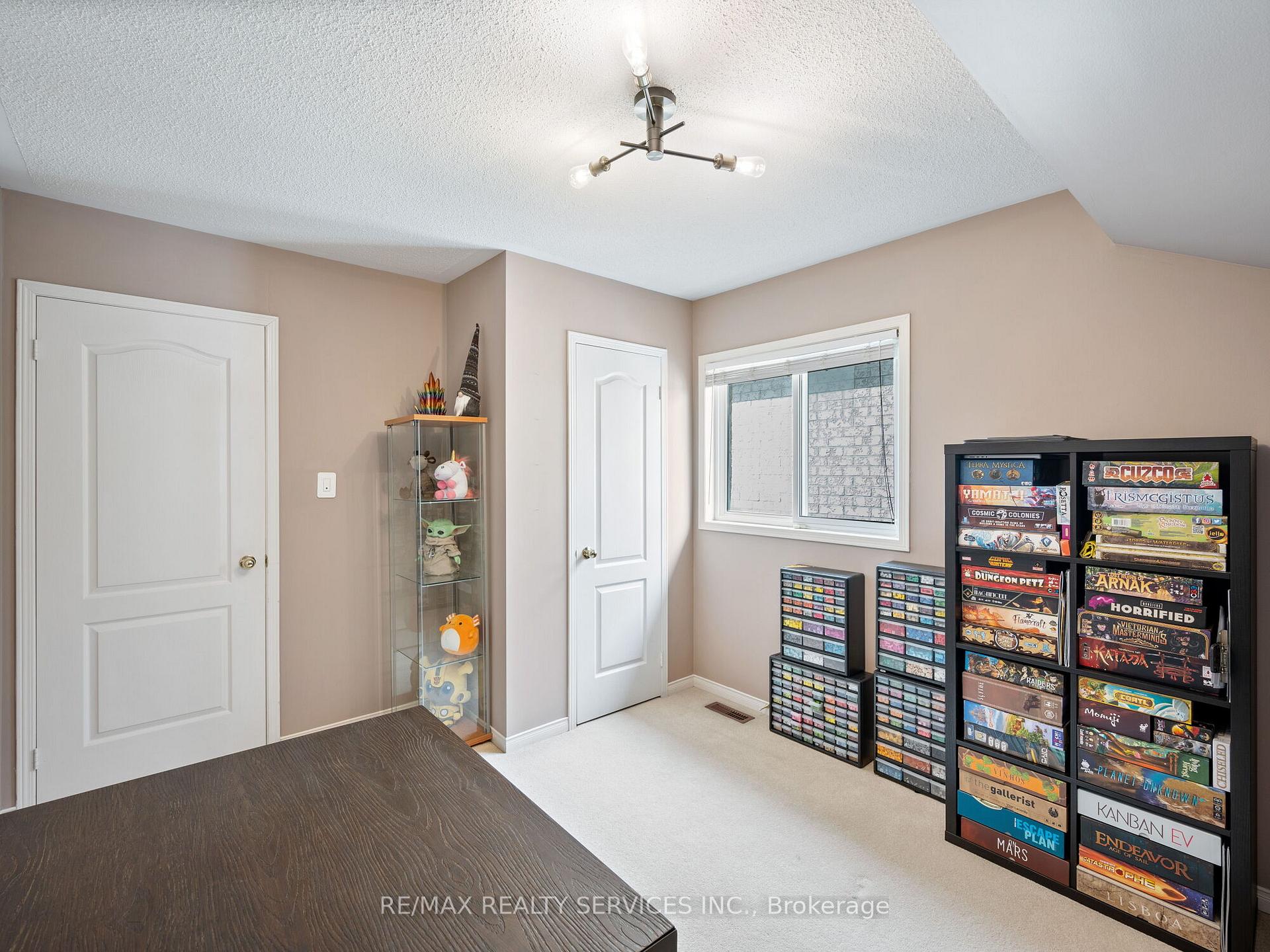 Photo 34 of 334 Edenbrook Hill Drive, Brampton, Fletcher's Meadow — HOMEH