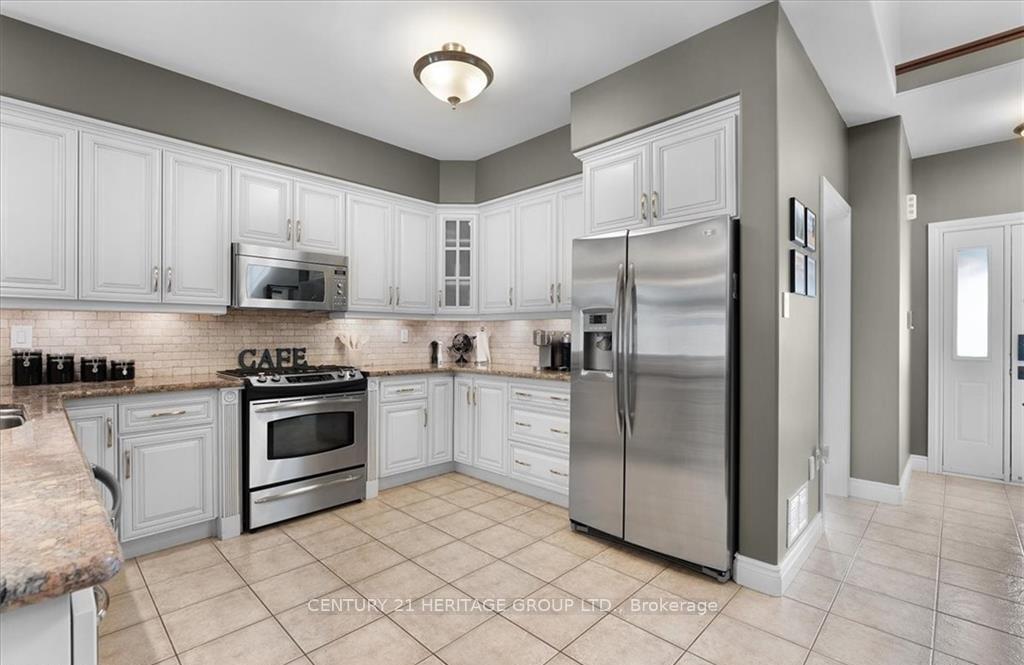 Photo 5 of 217 Galileo Drive, Hamilton, Stoney Creek — HOMEH