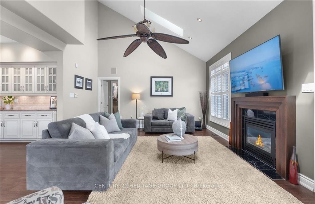 Photo 13 of 217 Galileo Drive, Hamilton, Stoney Creek — HOMEH
