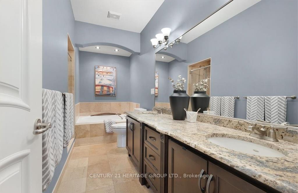 Photo 20 of 217 Galileo Drive, Hamilton, Stoney Creek — HOMEH