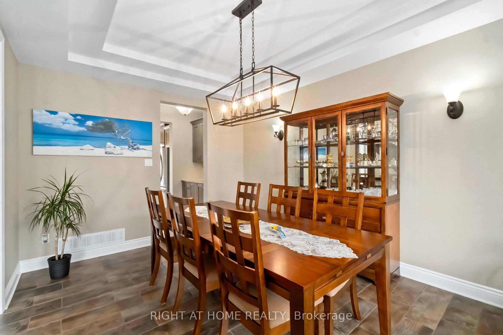Photo 4 of 124 Dulmage Crescent, Carleton Place — HOMEH