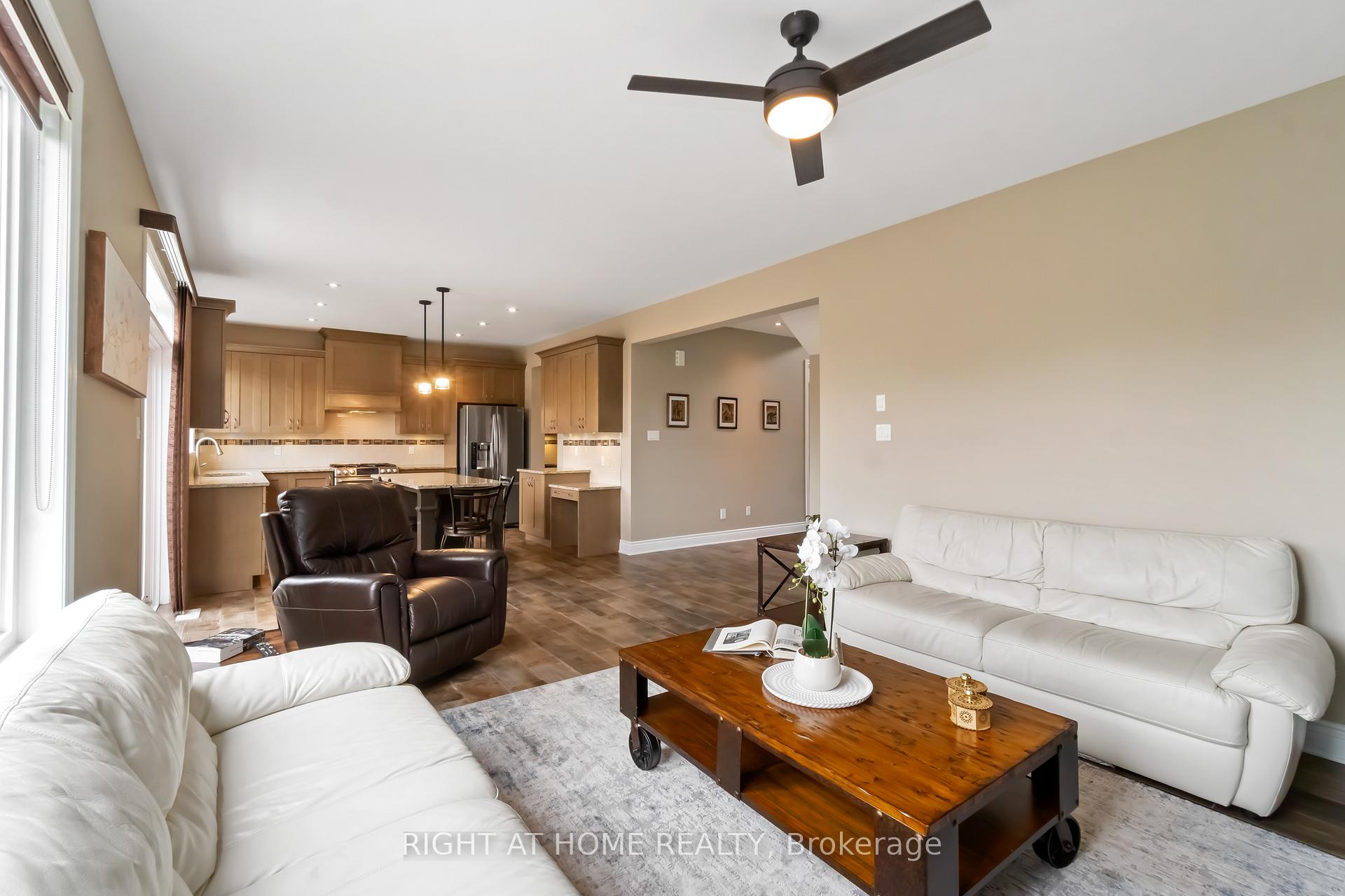 Photo 7 of 124 Dulmage Crescent, Carleton Place — HOMEH