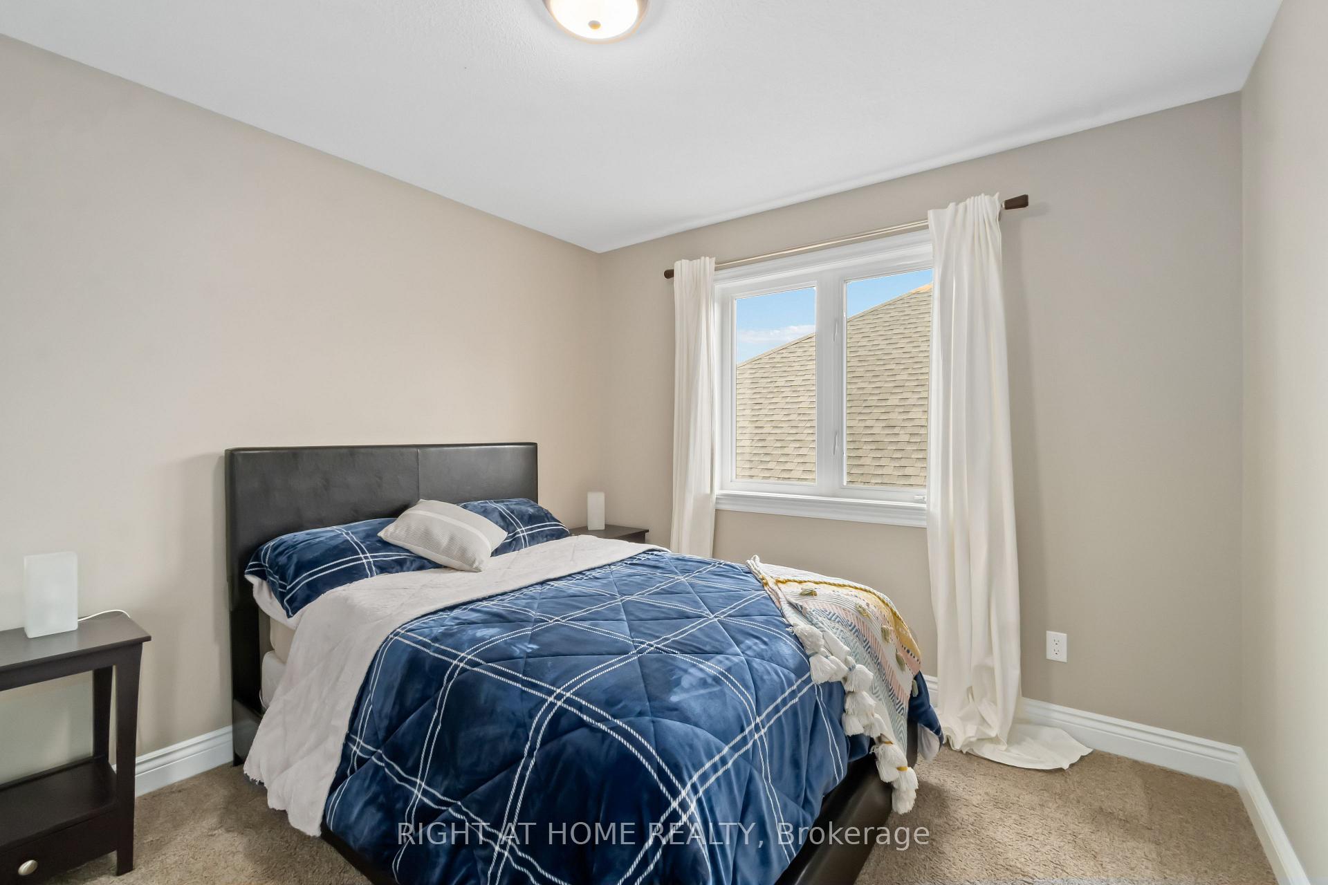 Photo 21 of 124 Dulmage Crescent, Carleton Place — HOMEH