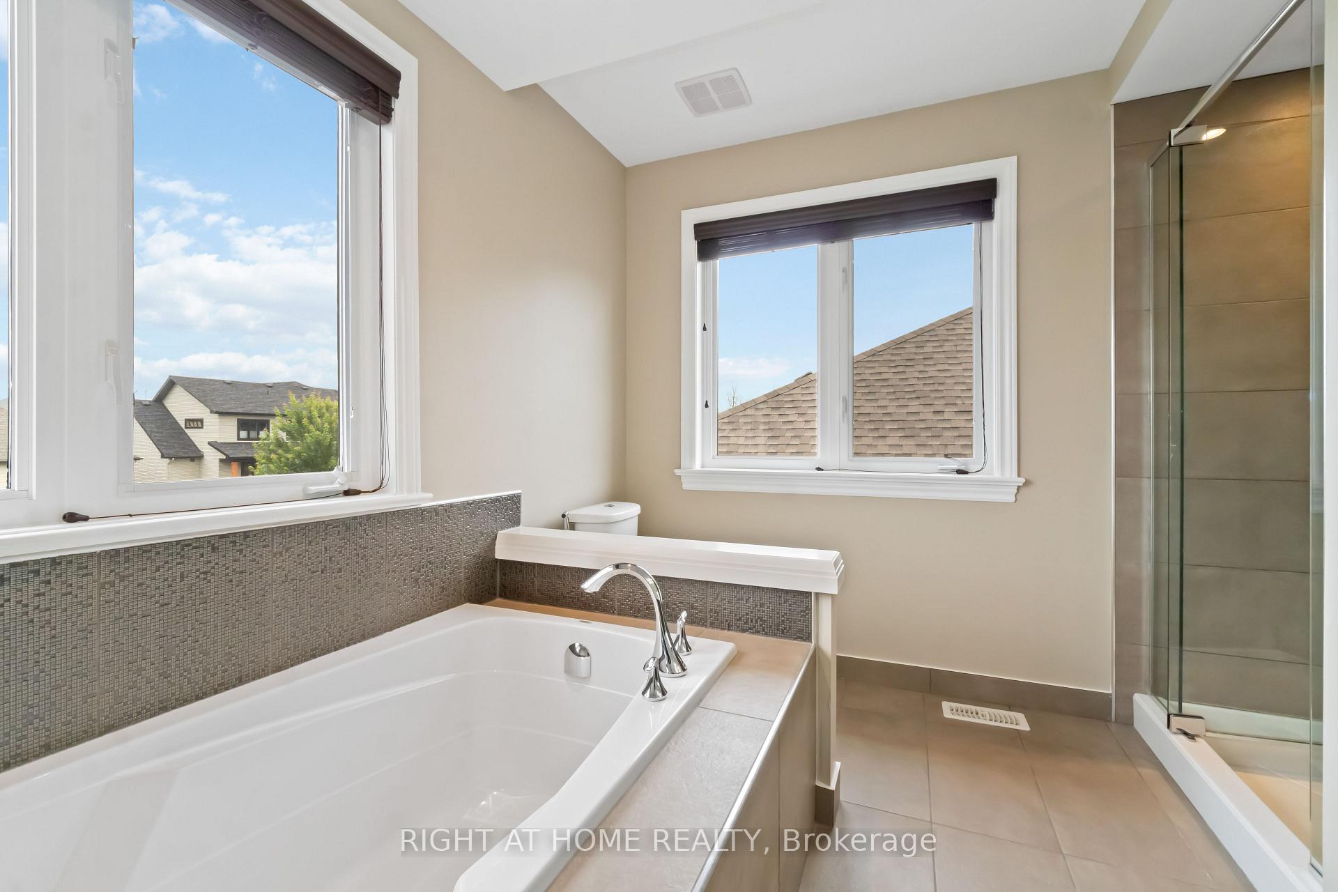 Photo 25 of 124 Dulmage Crescent, Carleton Place — HOMEH