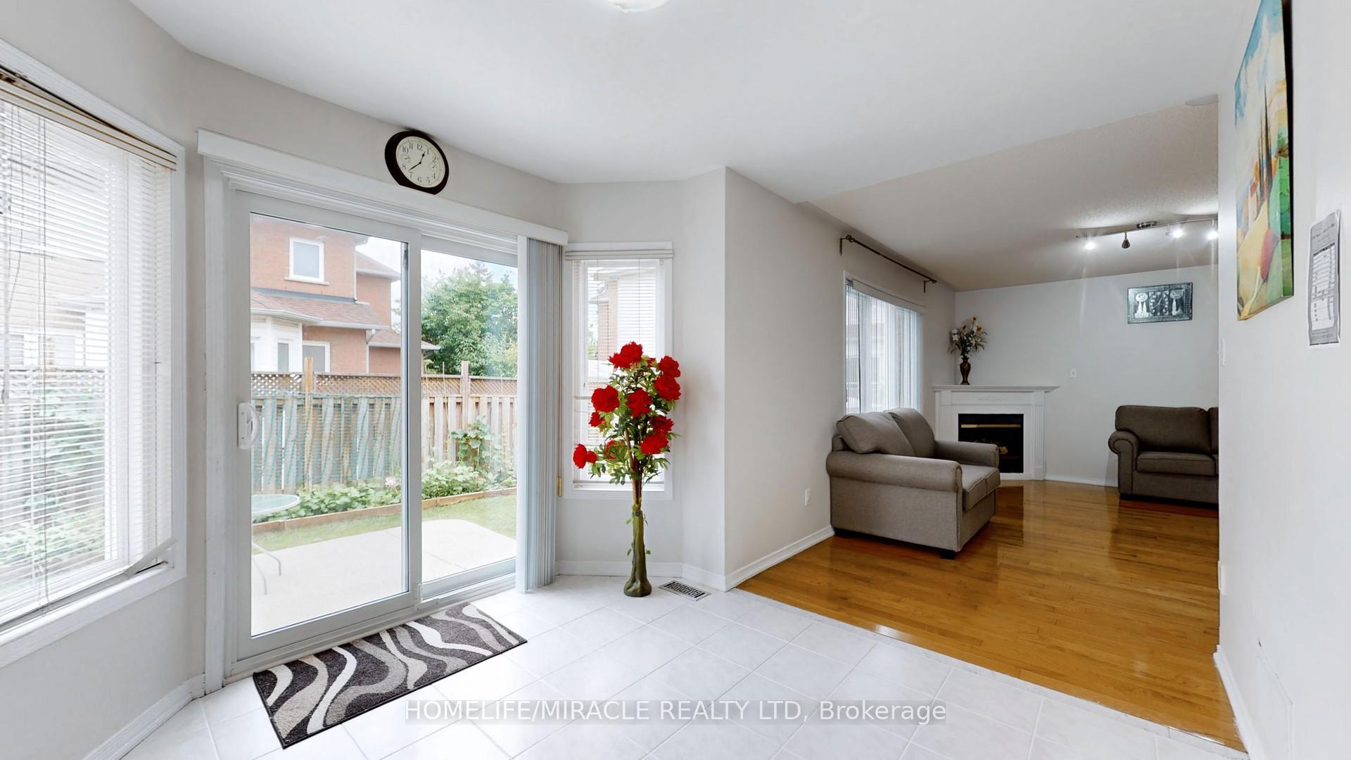 Photo 10 of 11 Badger Avenue, Brampton, Sandringham-Wellington — HOMEH