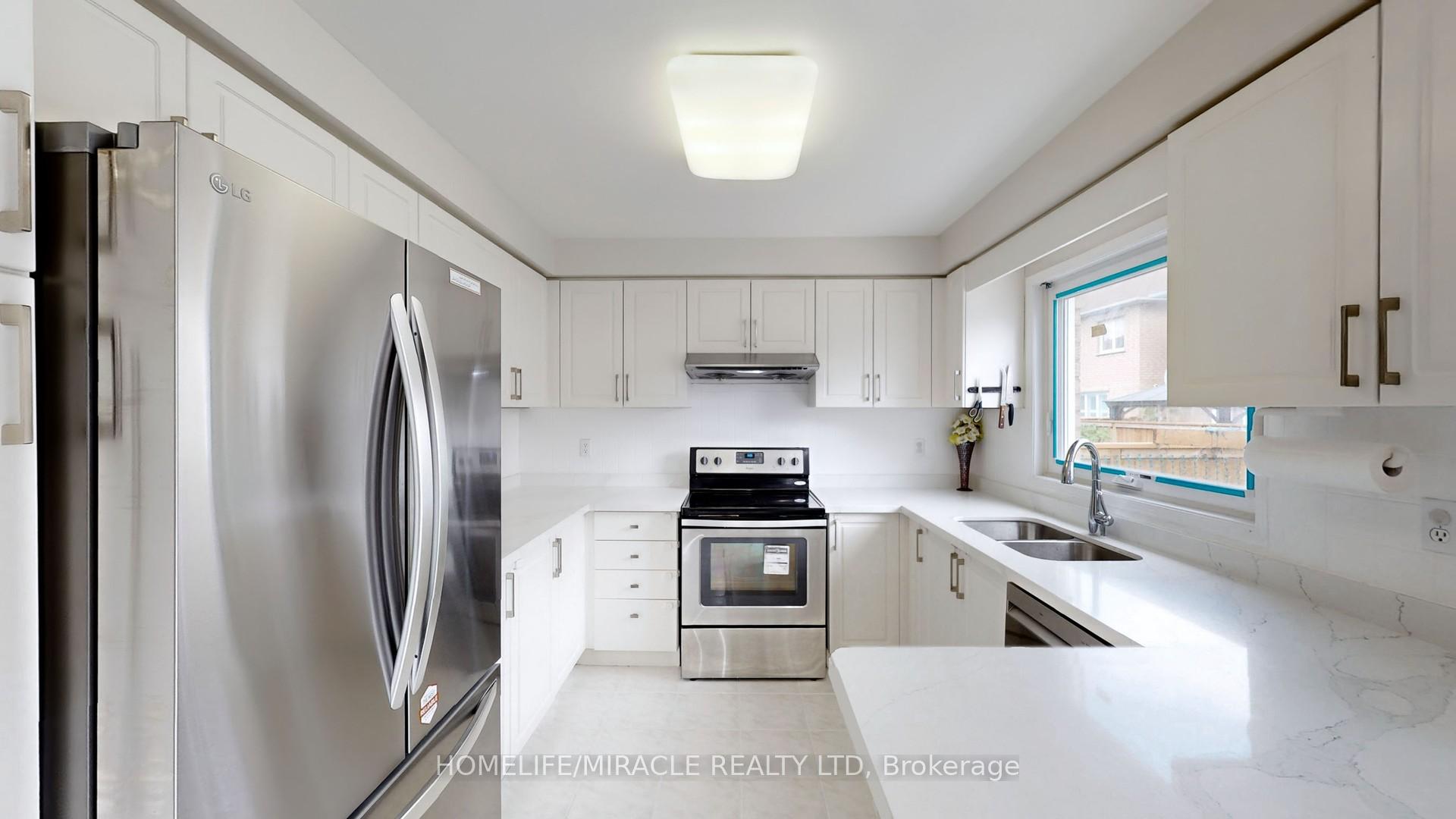Photo 14 of 11 Badger Avenue, Brampton, Sandringham-Wellington — HOMEH