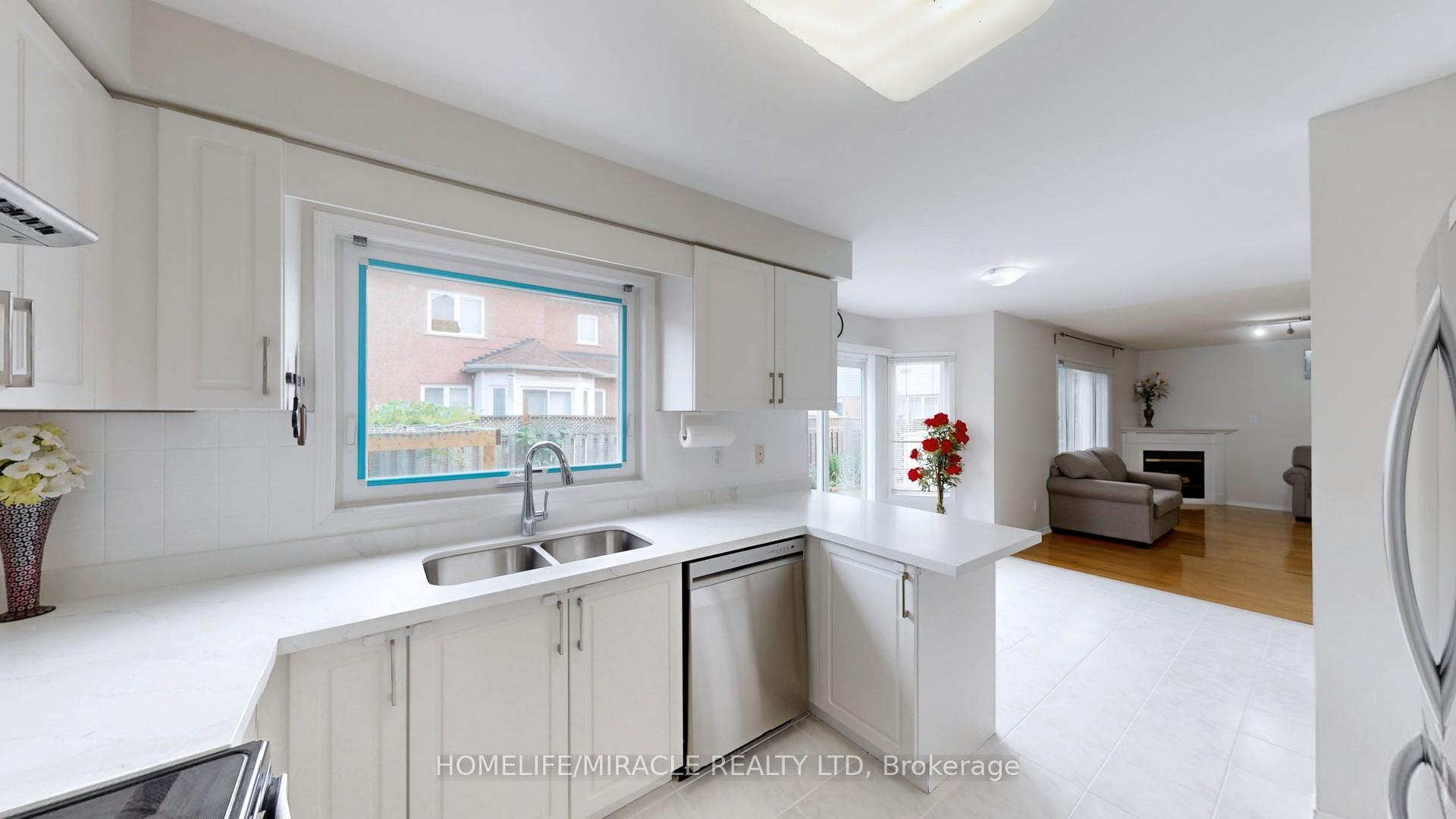 Photo 17 of 11 Badger Avenue, Brampton, Sandringham-Wellington — HOMEH