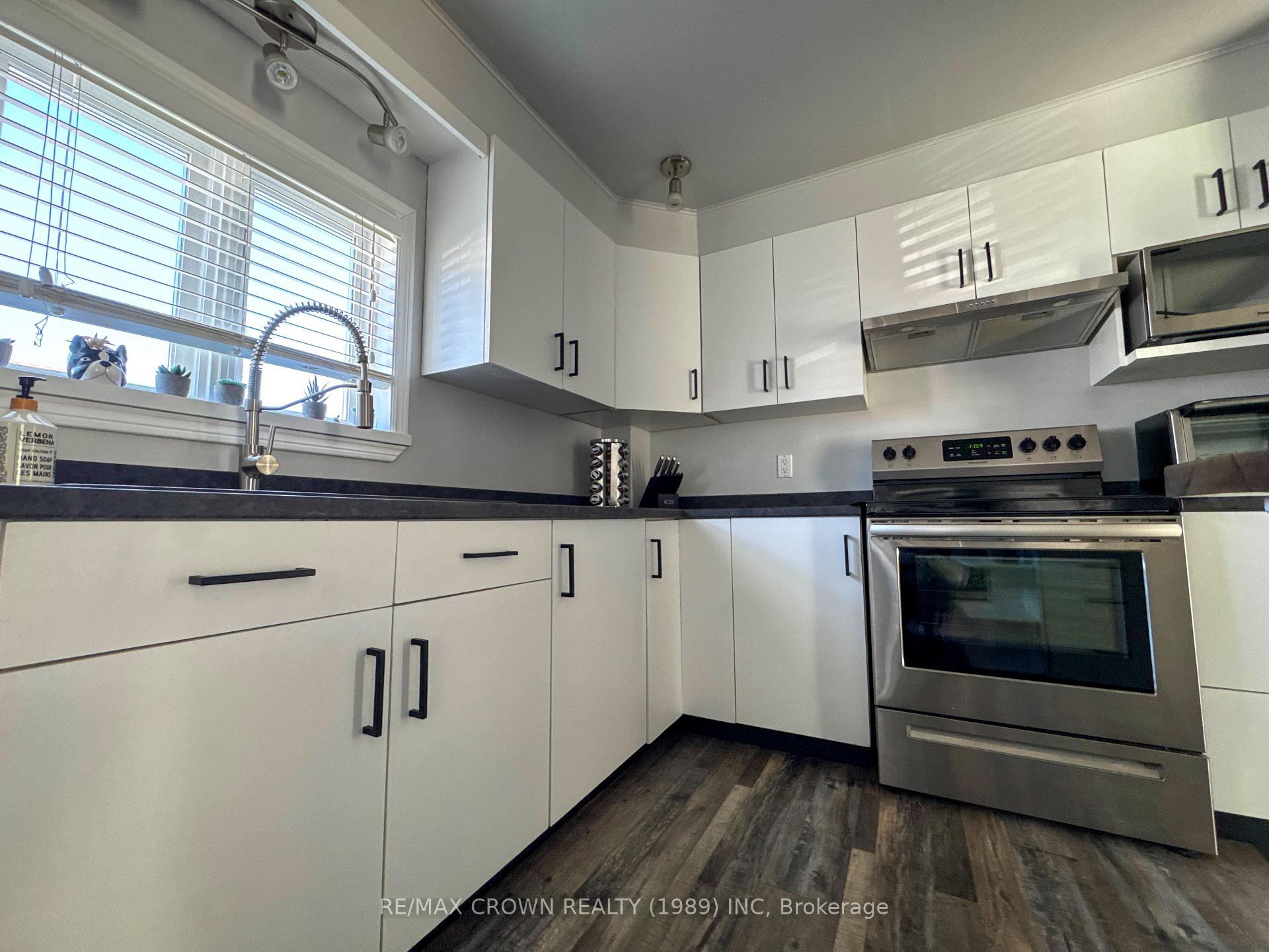 Photo 4 of 721 Alexandra Street, Hearst — HOMEH