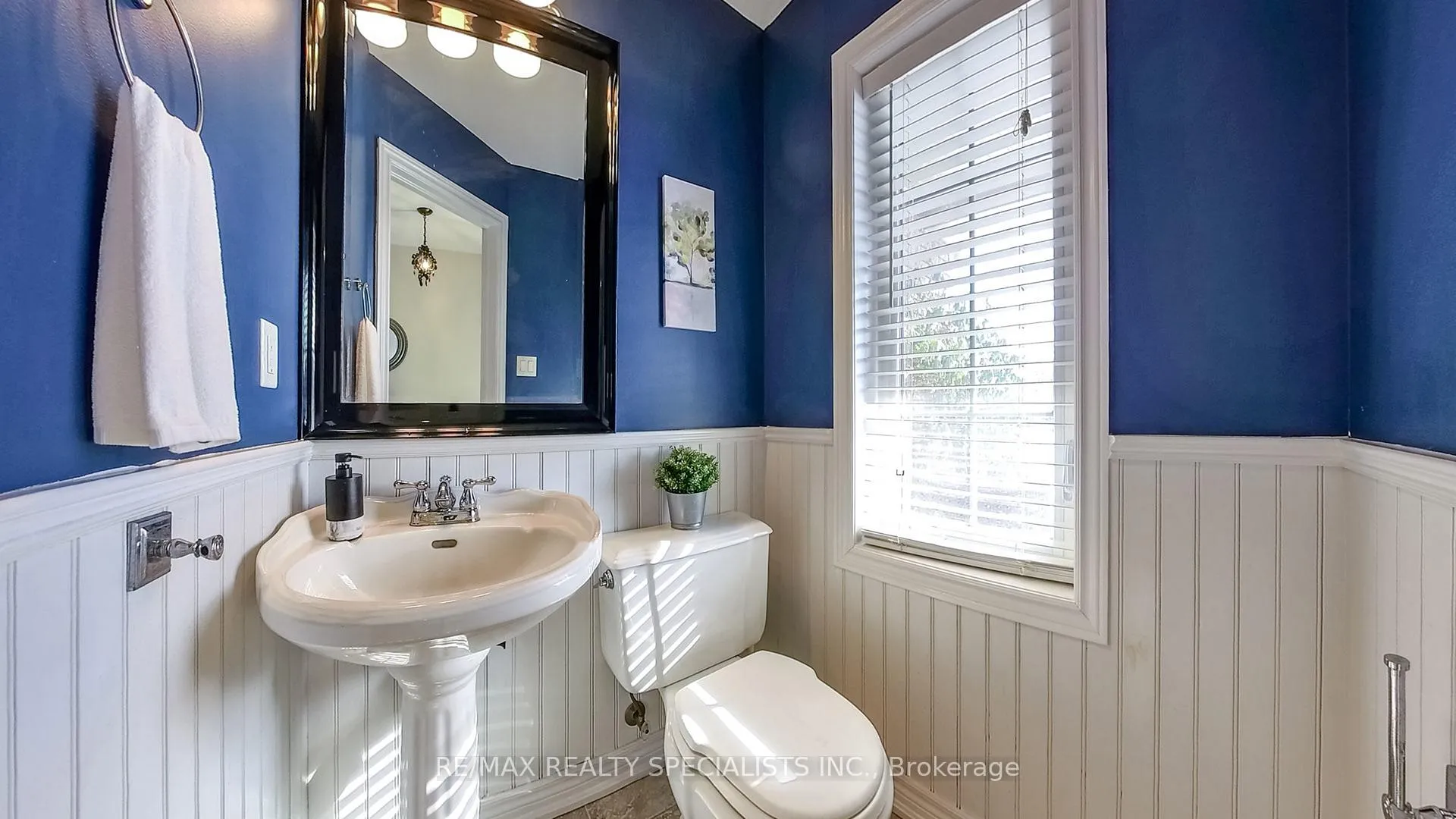Photo 6 of 189 Fall Fair Way, Hamilton, Binbrook — HOMEH