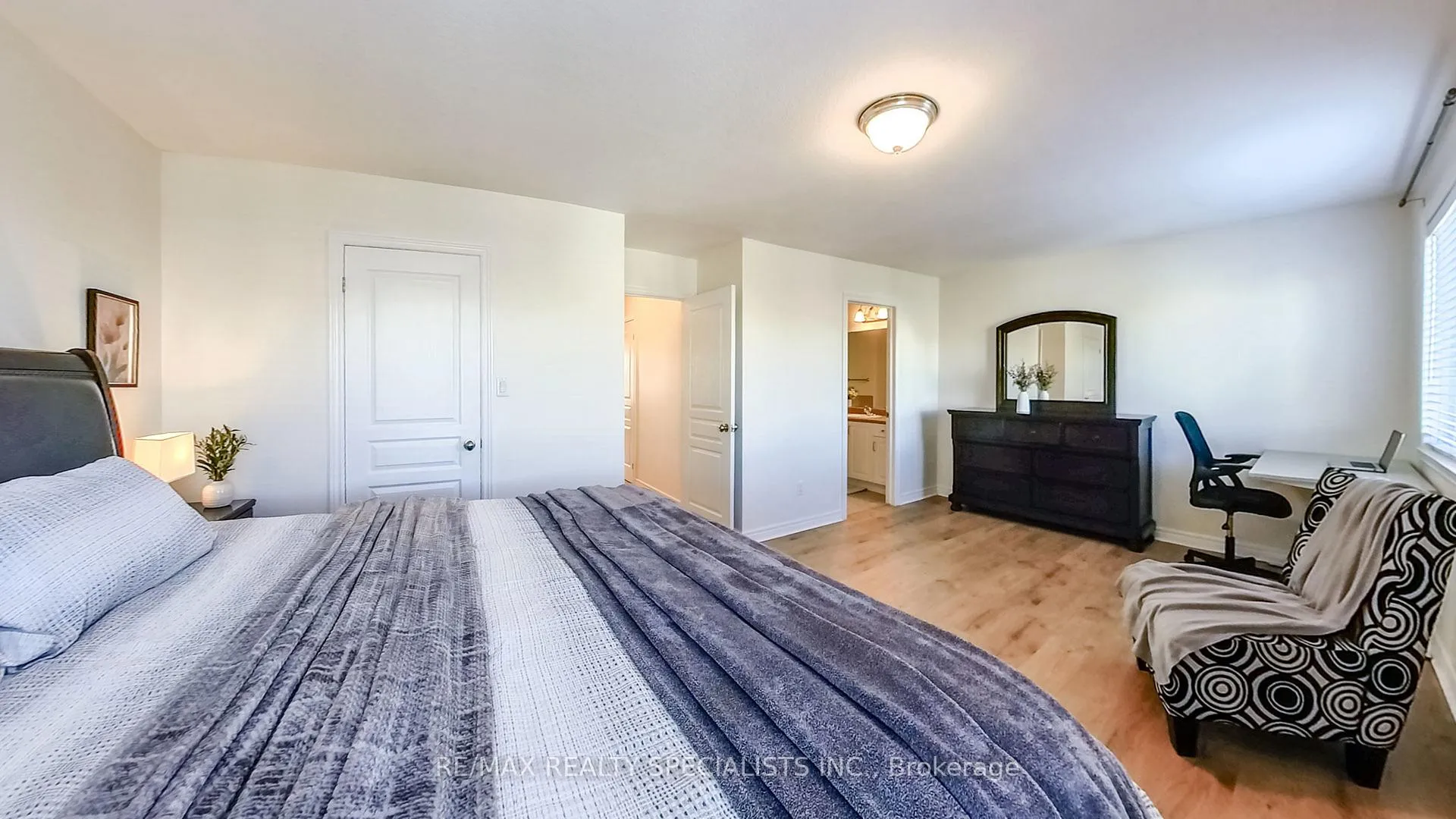 Photo 24 of 189 Fall Fair Way, Hamilton, Binbrook — HOMEH