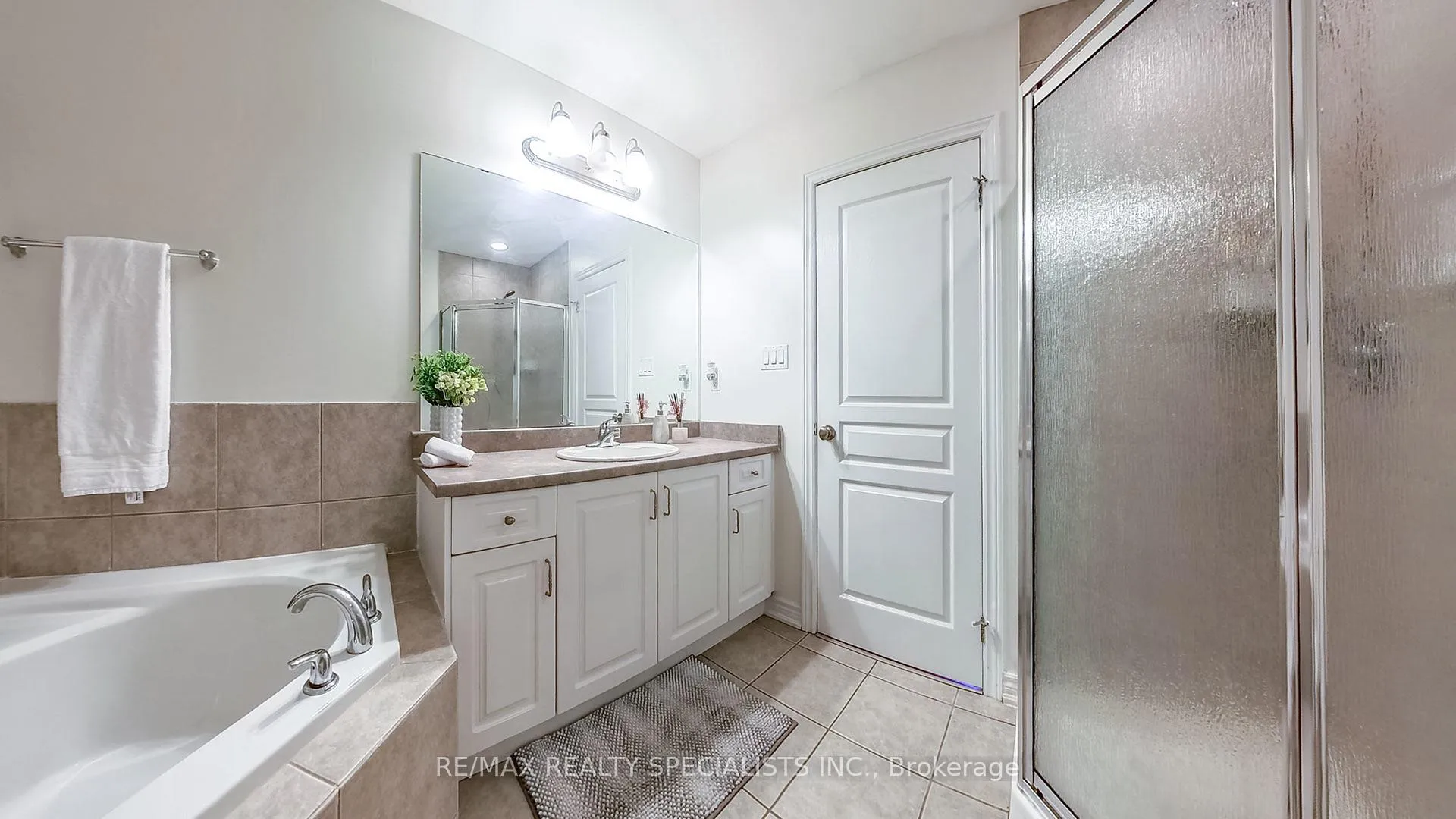 Photo 27 of 189 Fall Fair Way, Hamilton, Binbrook — HOMEH