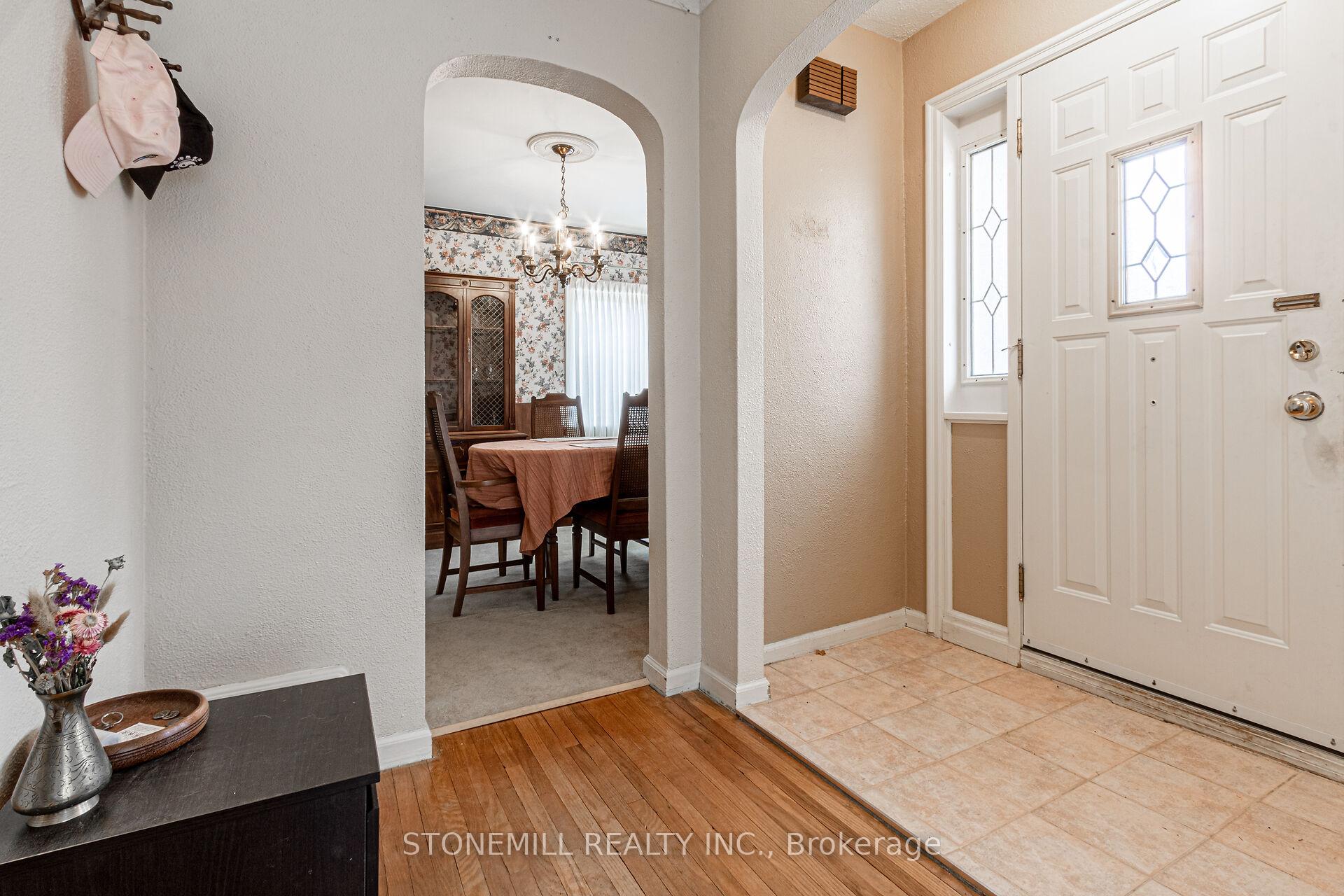 Photo 7 of 94 Whitney Avenue, Hamilton, Ainslie Wood — HOMEH