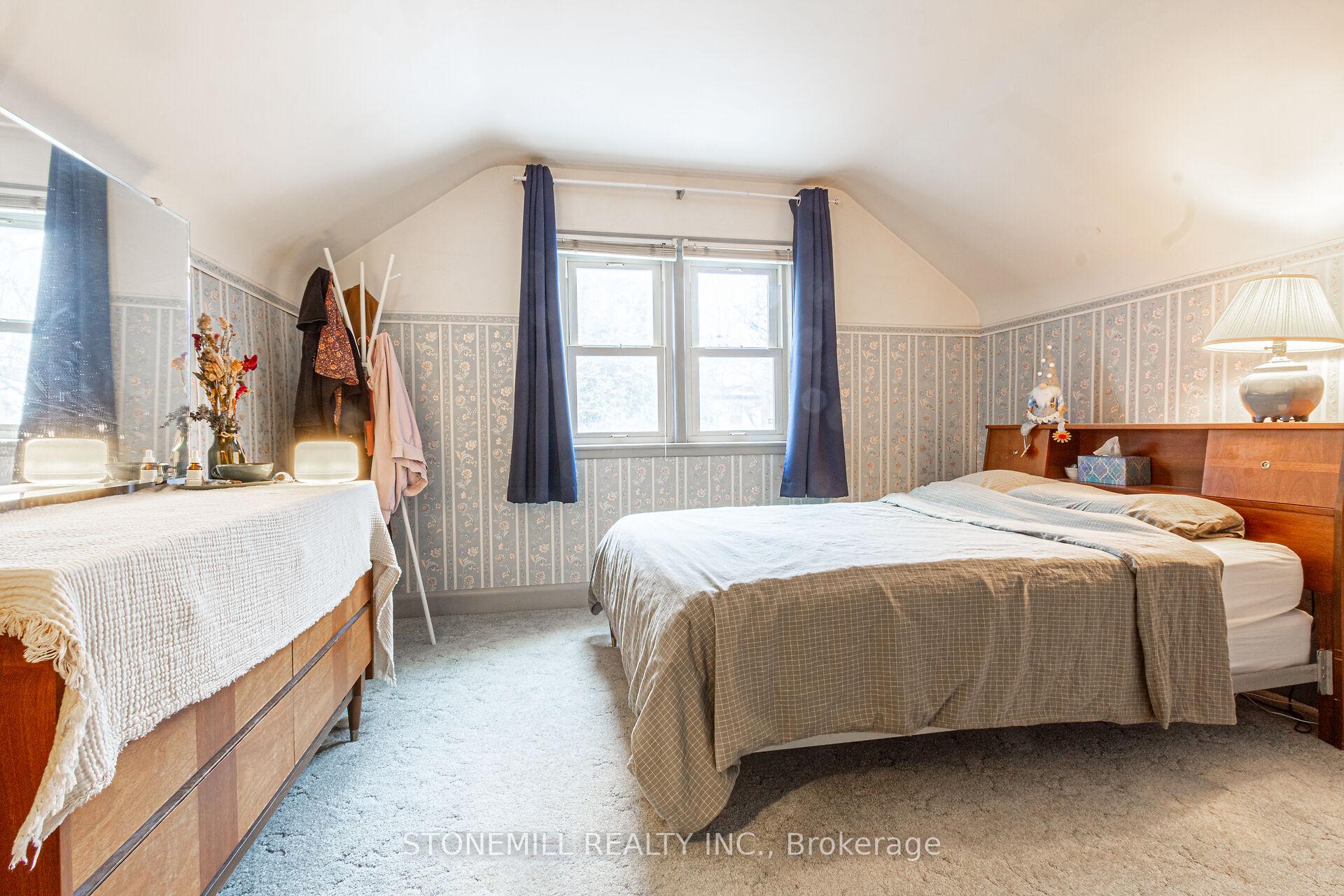 Photo 19 of 94 Whitney Avenue, Hamilton, Ainslie Wood — HOMEH