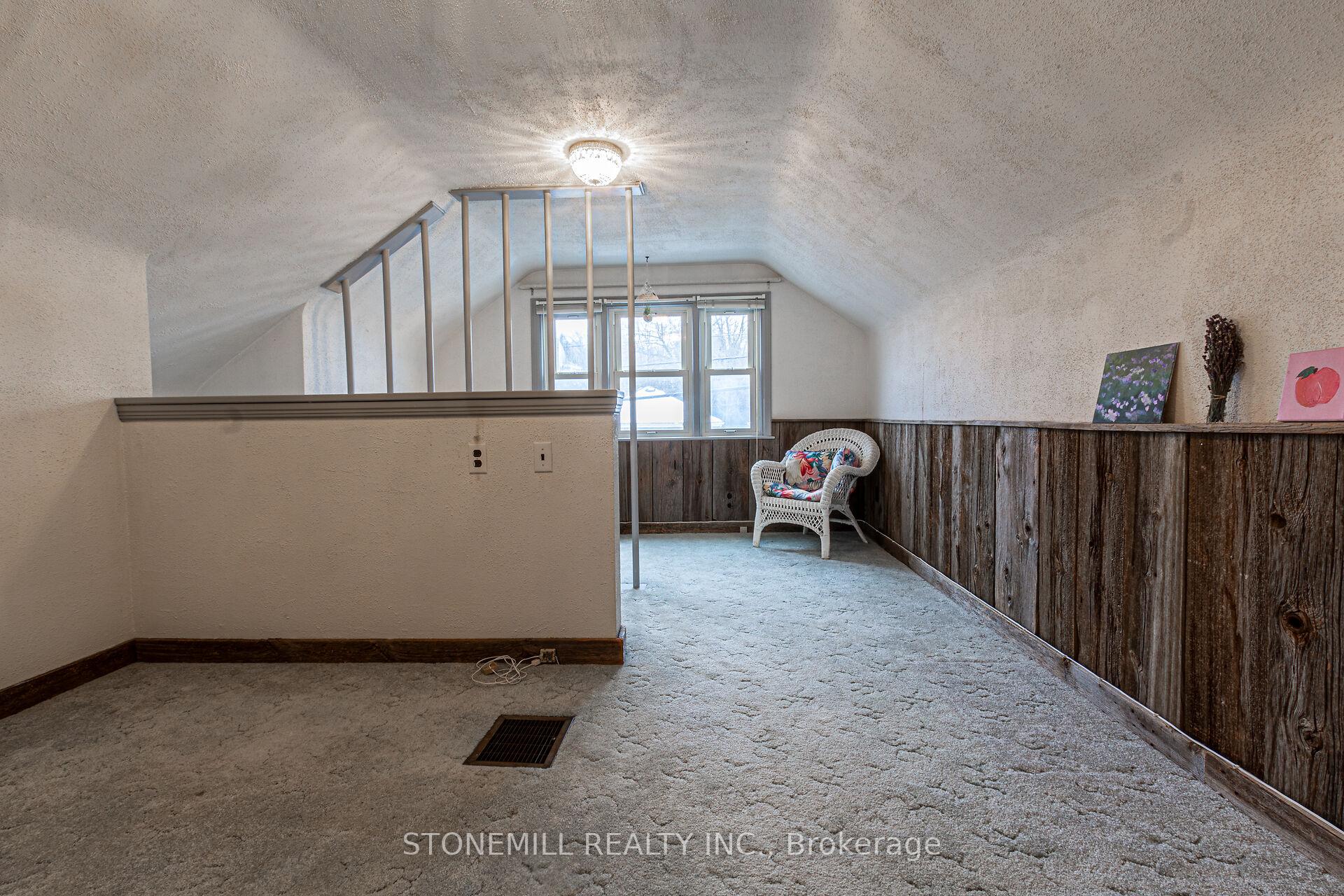 Photo 20 of 94 Whitney Avenue, Hamilton, Ainslie Wood — HOMEH